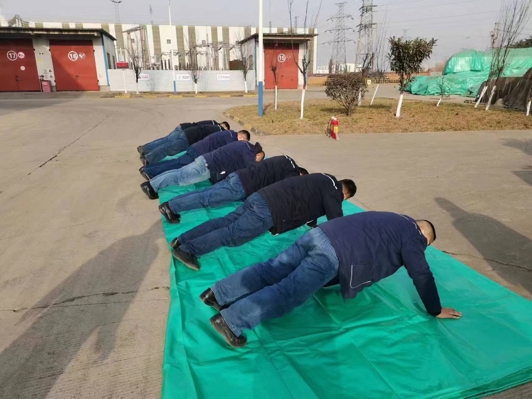 以实干姿态打赢保安全“三大战役”