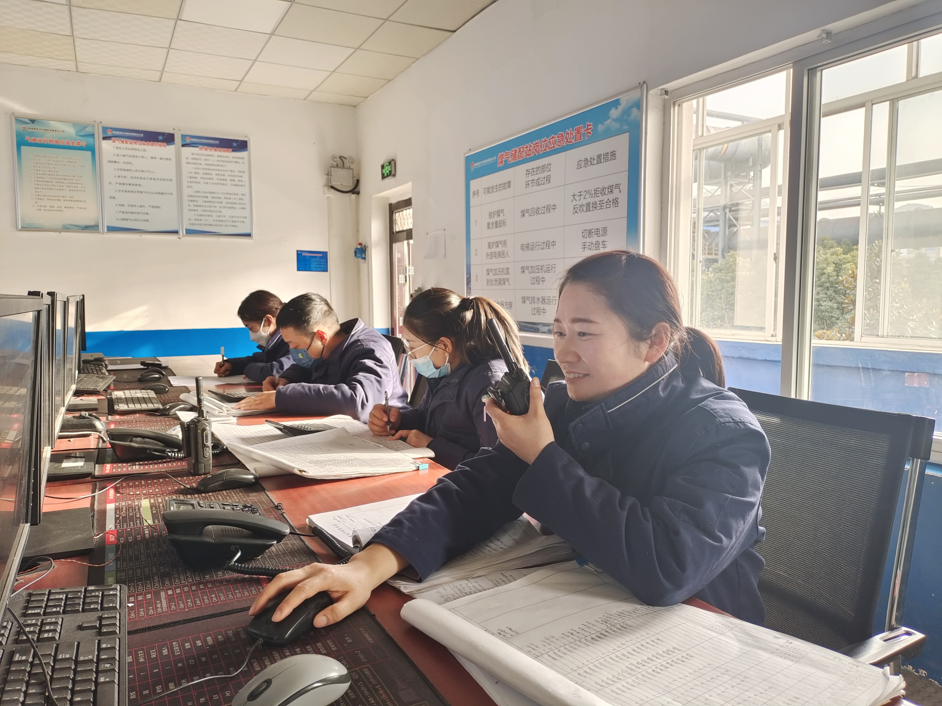 求思进取学“三会”学以致用出实效