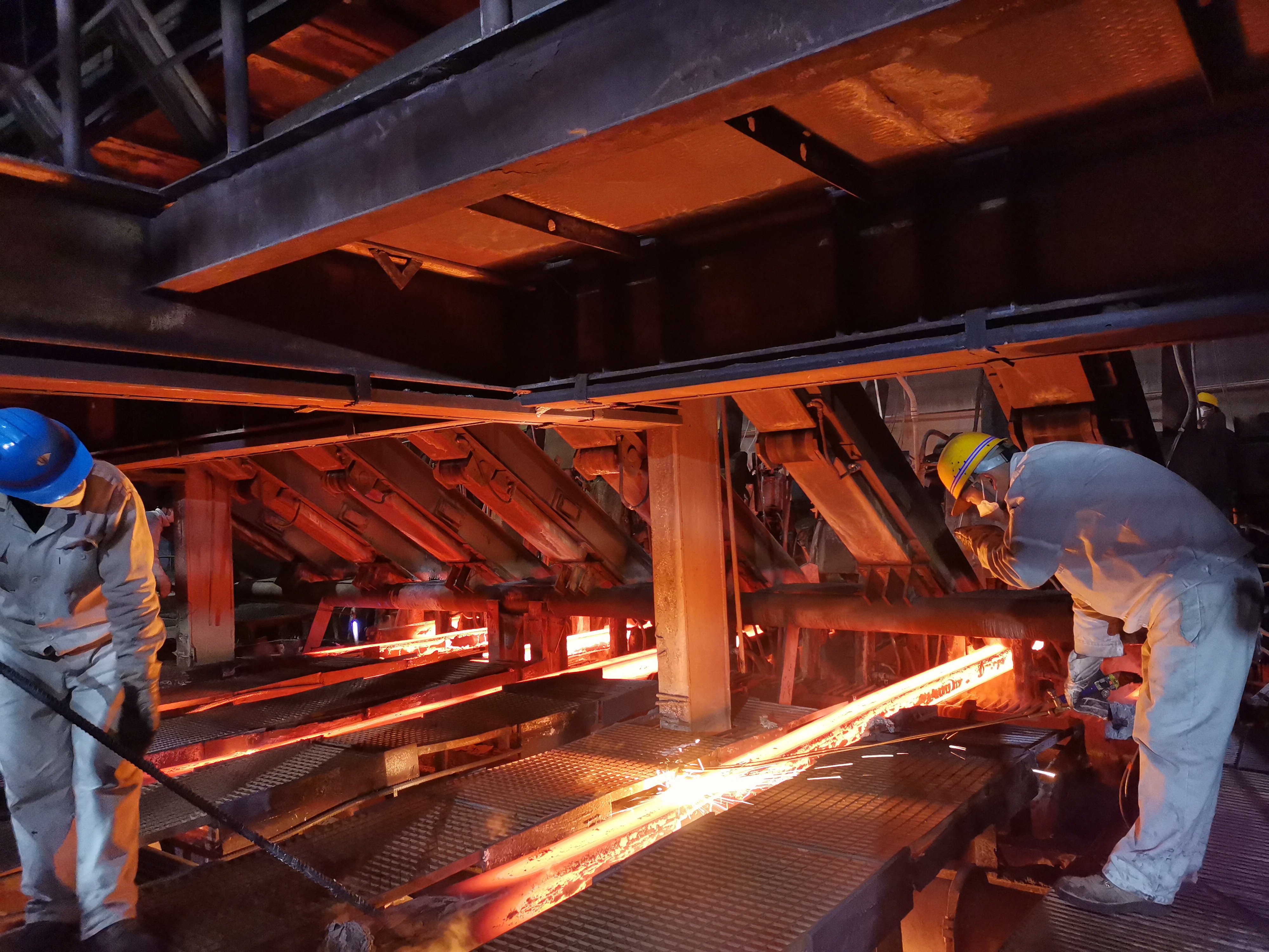 打好降本增效组合拳，炼钢厂提升内功挖潜能