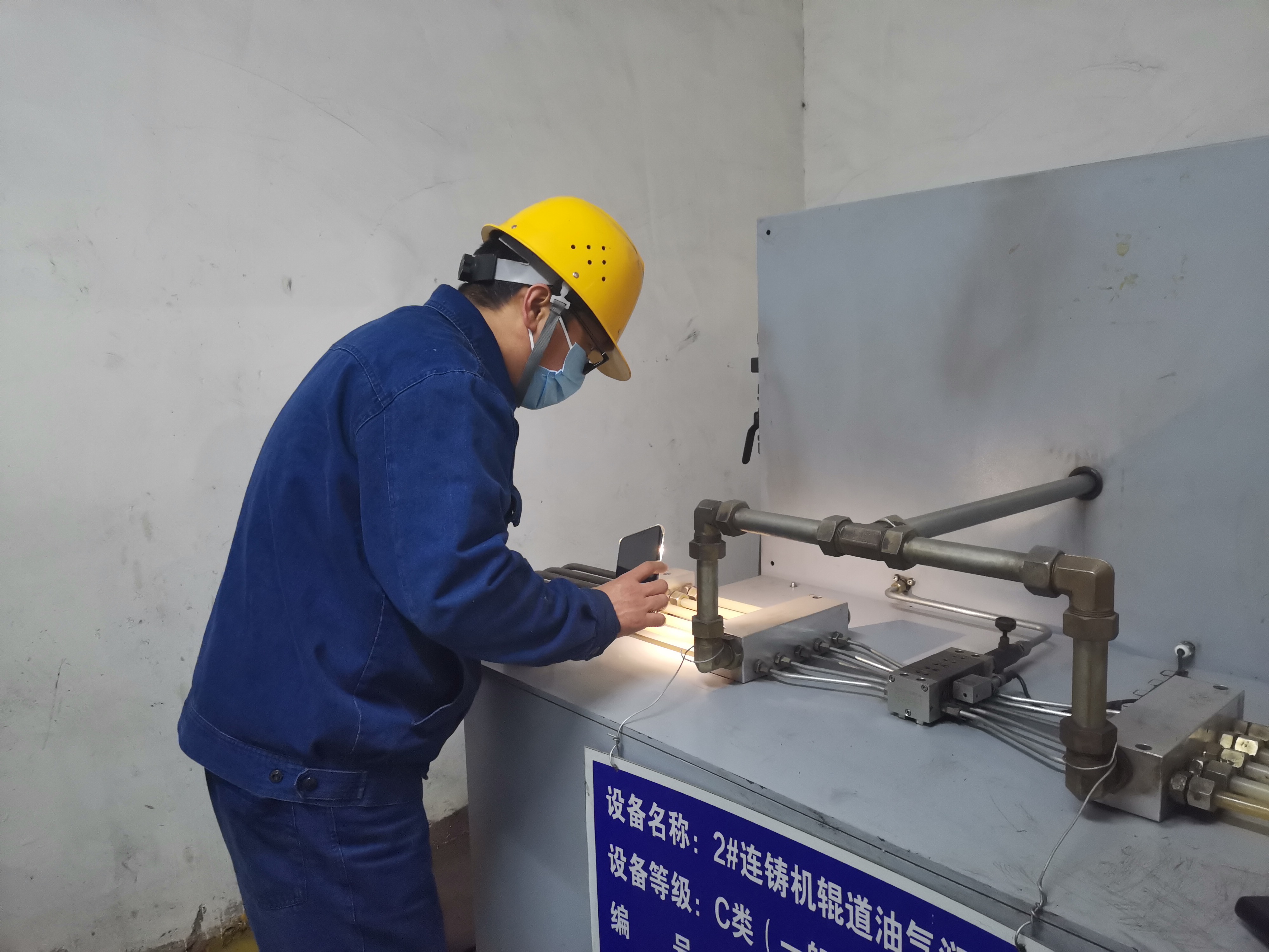 有一种“迎新”的方式叫“坚守” 有一种“迎新”的方式叫“坚守”