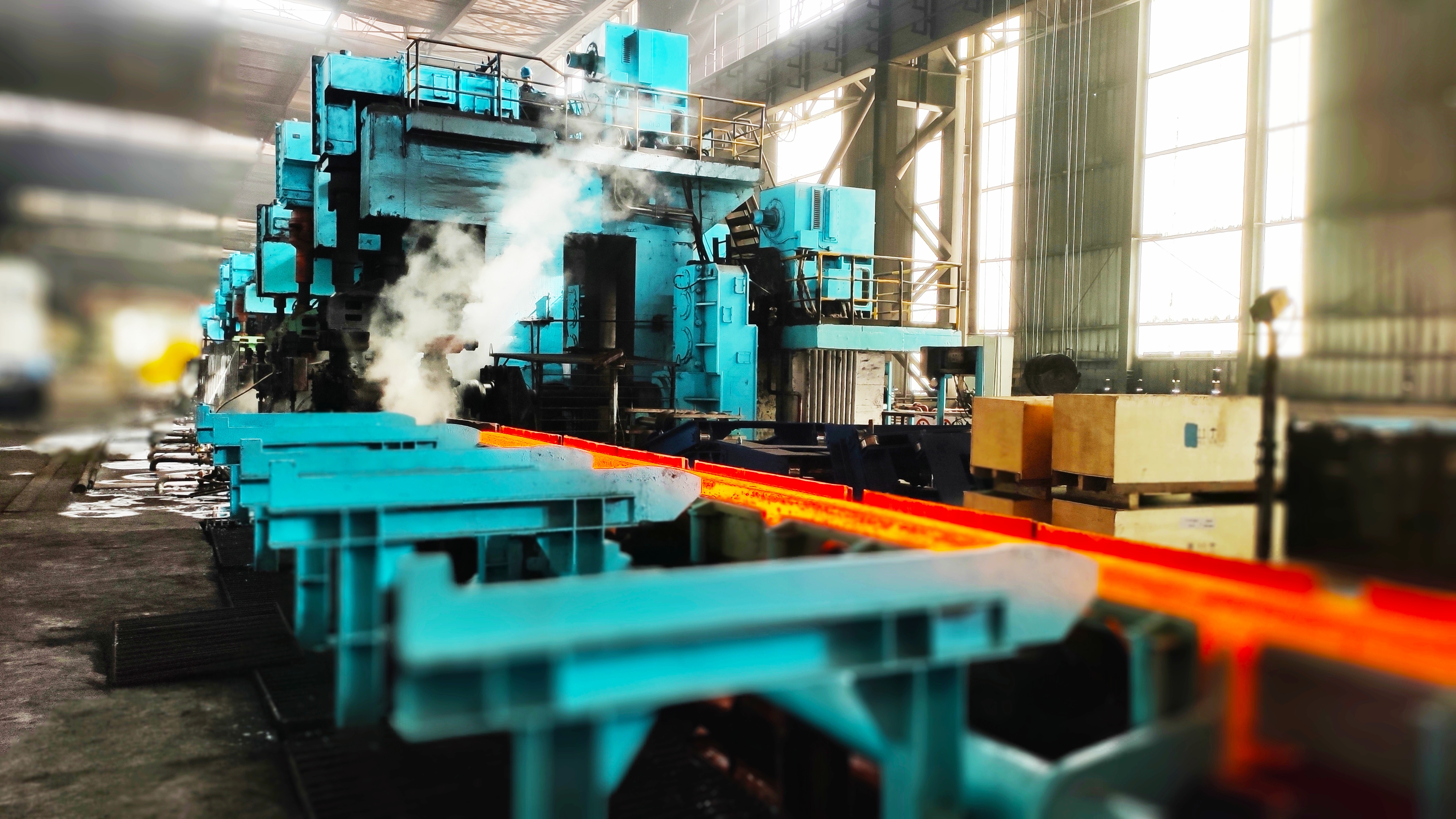 擂响奋进鼓  跑出新年加速度