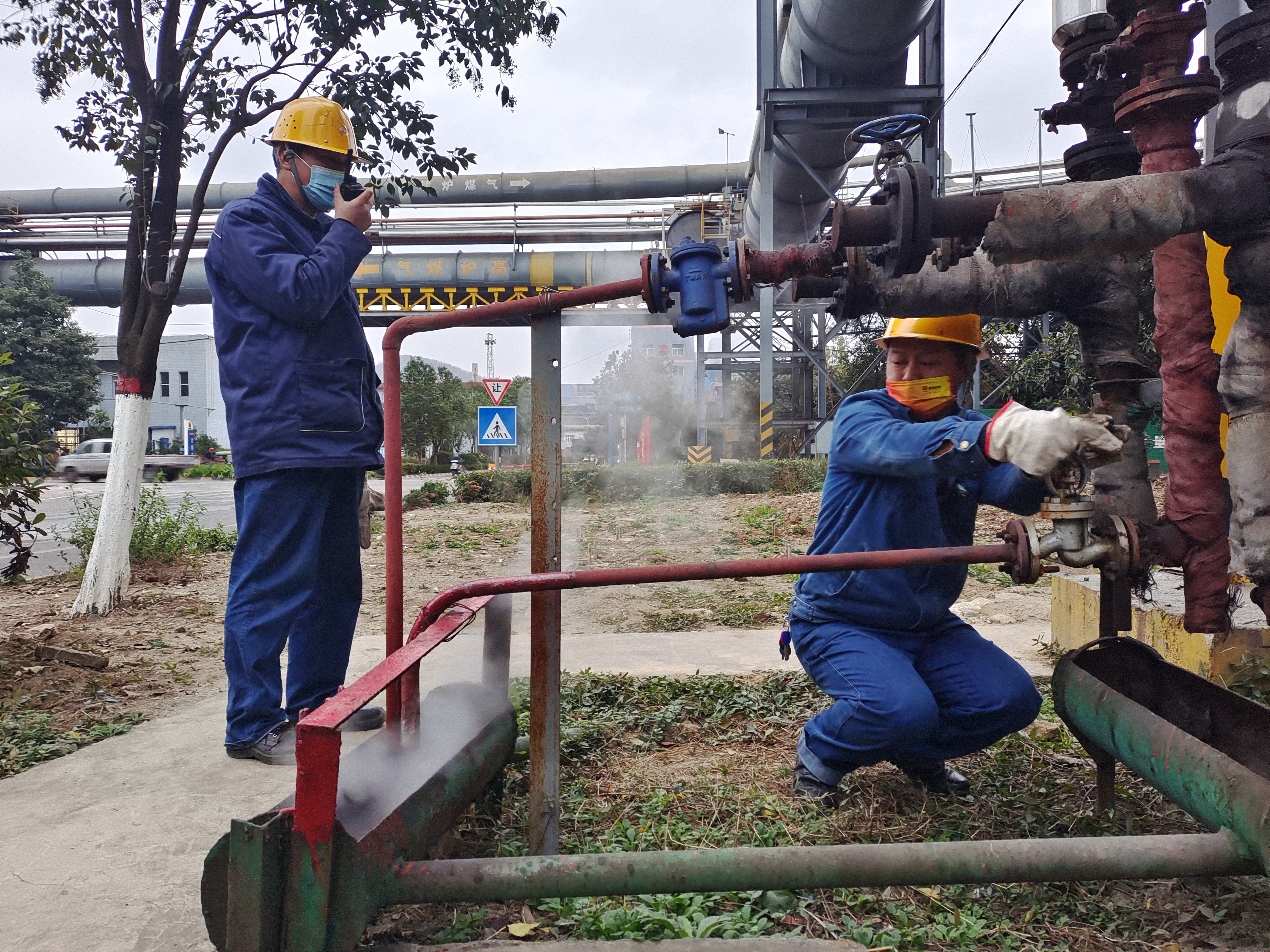 严抓“小细节”, 细织“安全网” 严抓“小细节”, 细织“安全网”