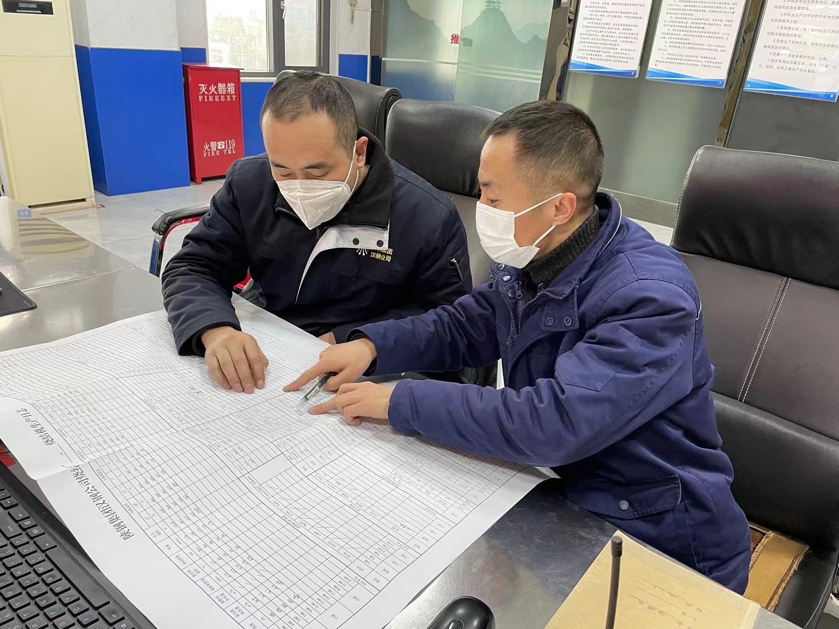 推动党建与业务深度融合,实现“1+1>2” 推动党建与业务深度融合,实现“1+1>2”