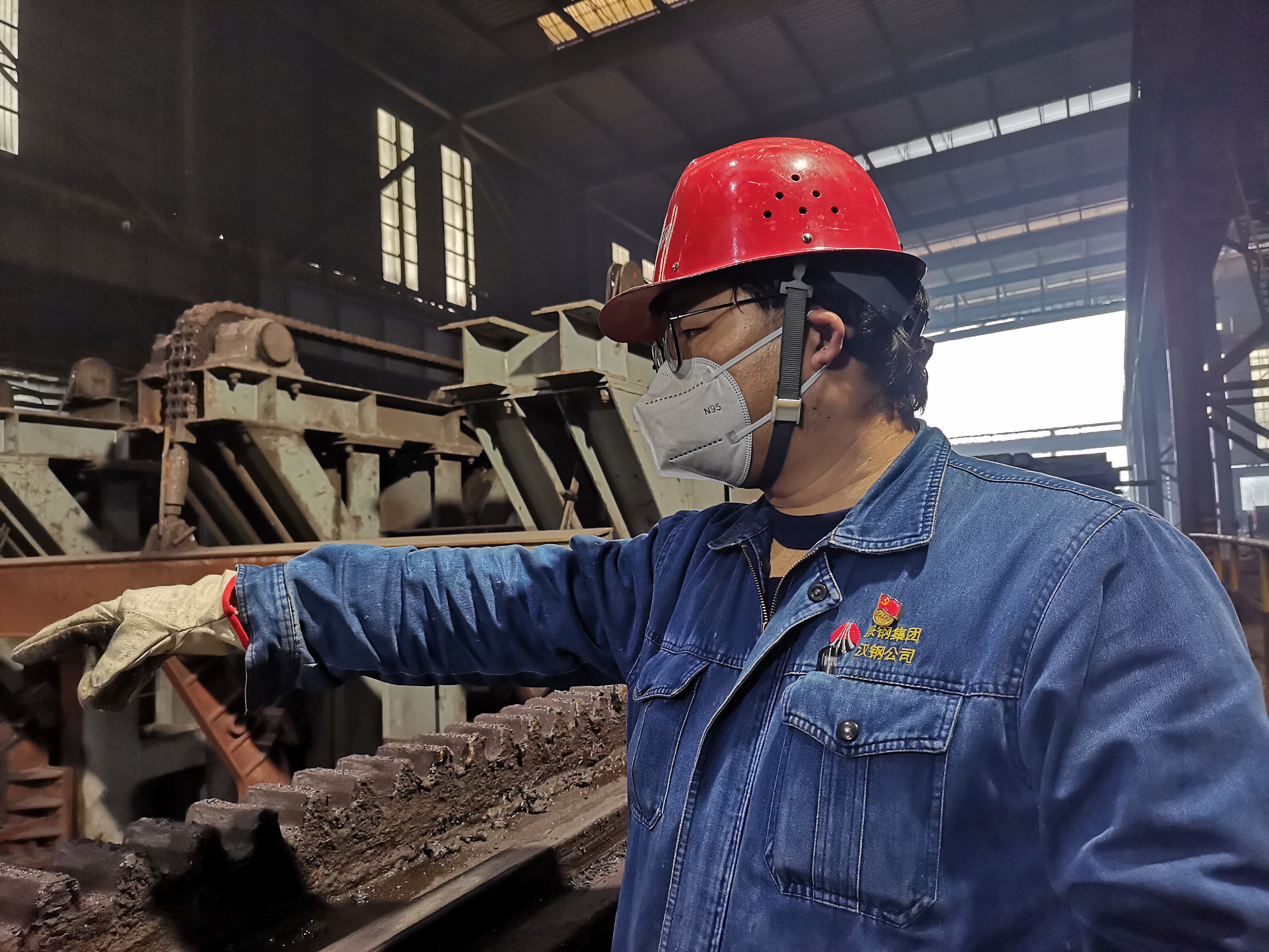 钢图为向导,让旗帜在奋进中飘扬 钢图为向导,让旗帜在奋进中飘扬