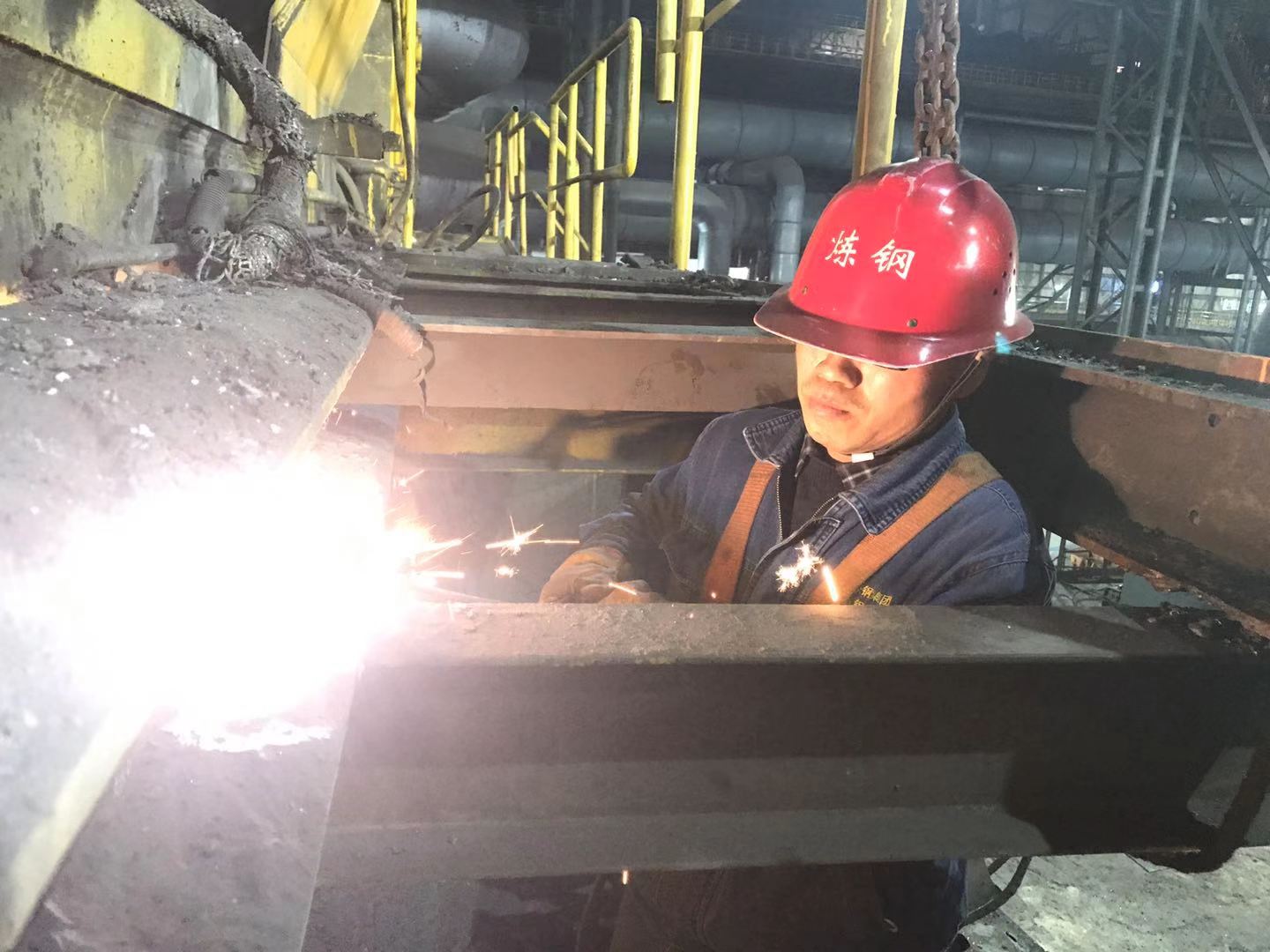 诗中走来的他,超有范儿 诗中走来的他,超有范儿