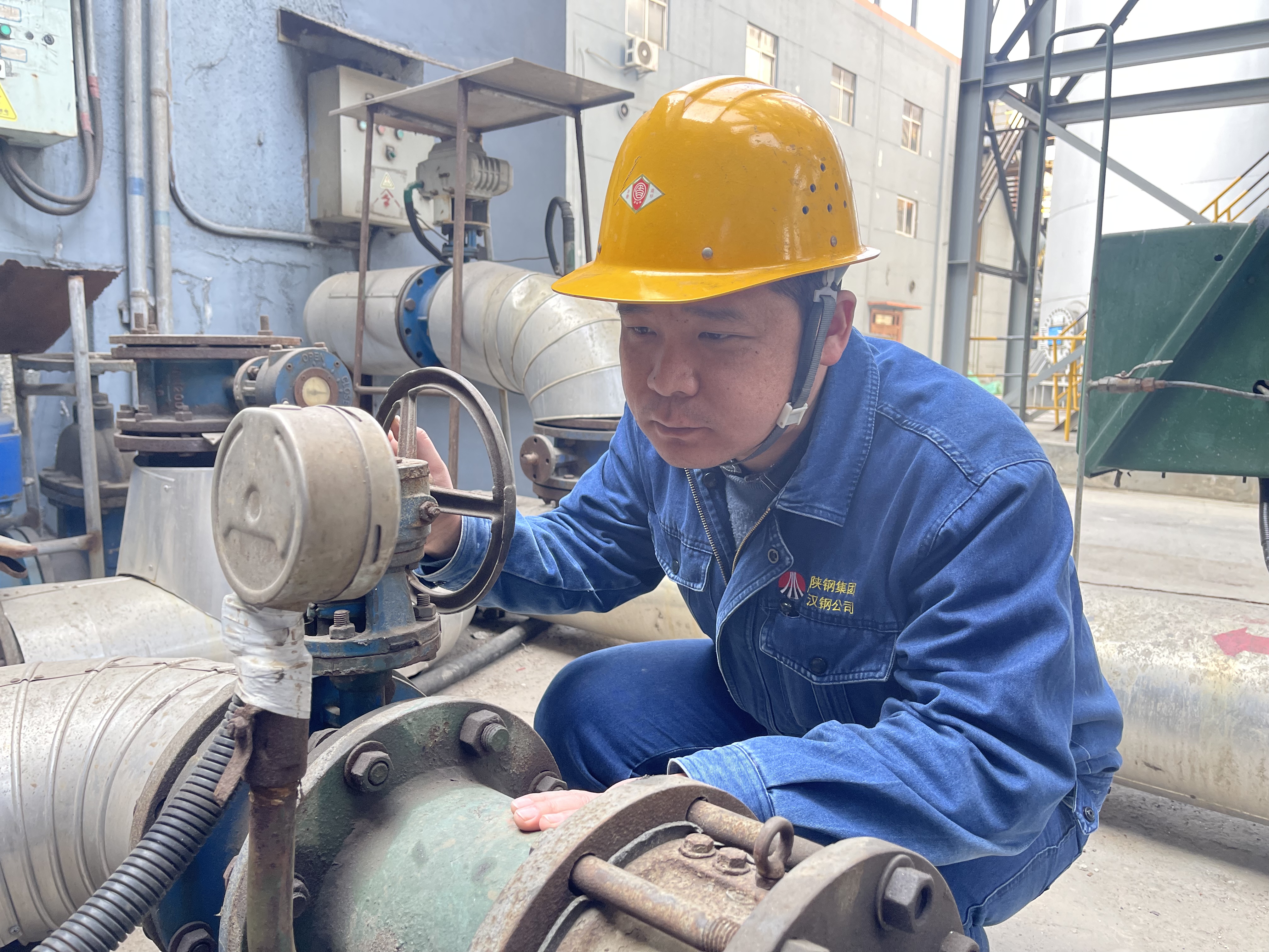 开局冲刺稳生产 奋楫争先起好步