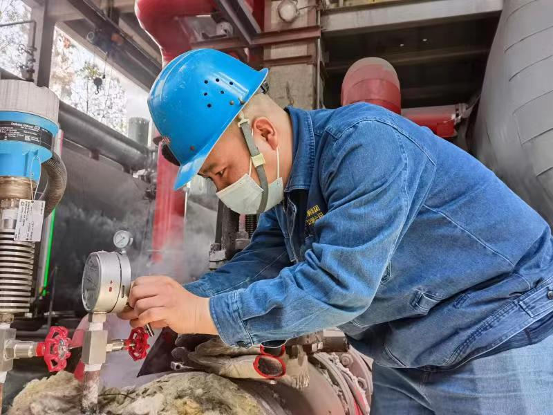 踔厉奋发开新篇 奋楫扬帆新征程 踔厉奋发开新篇 奋楫扬帆新征程