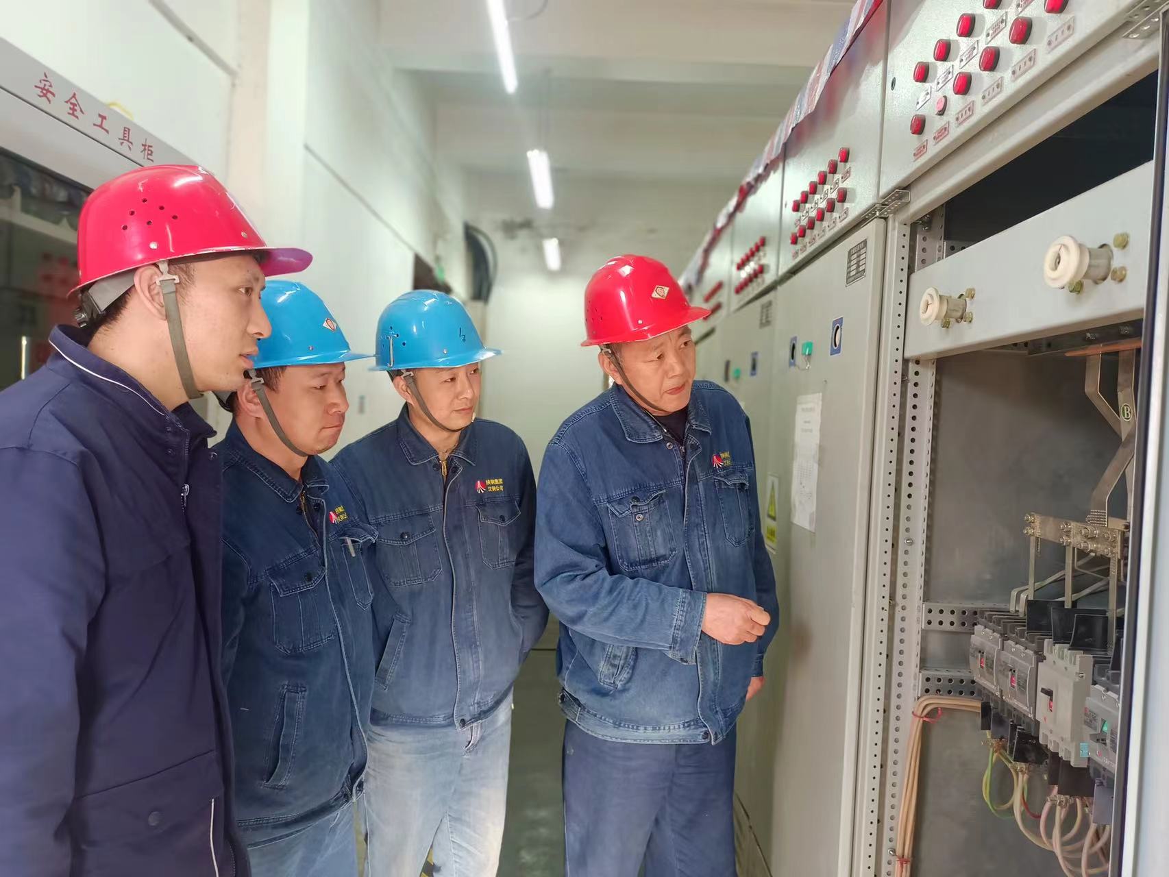 迎着春风，钢城春检“故事多”