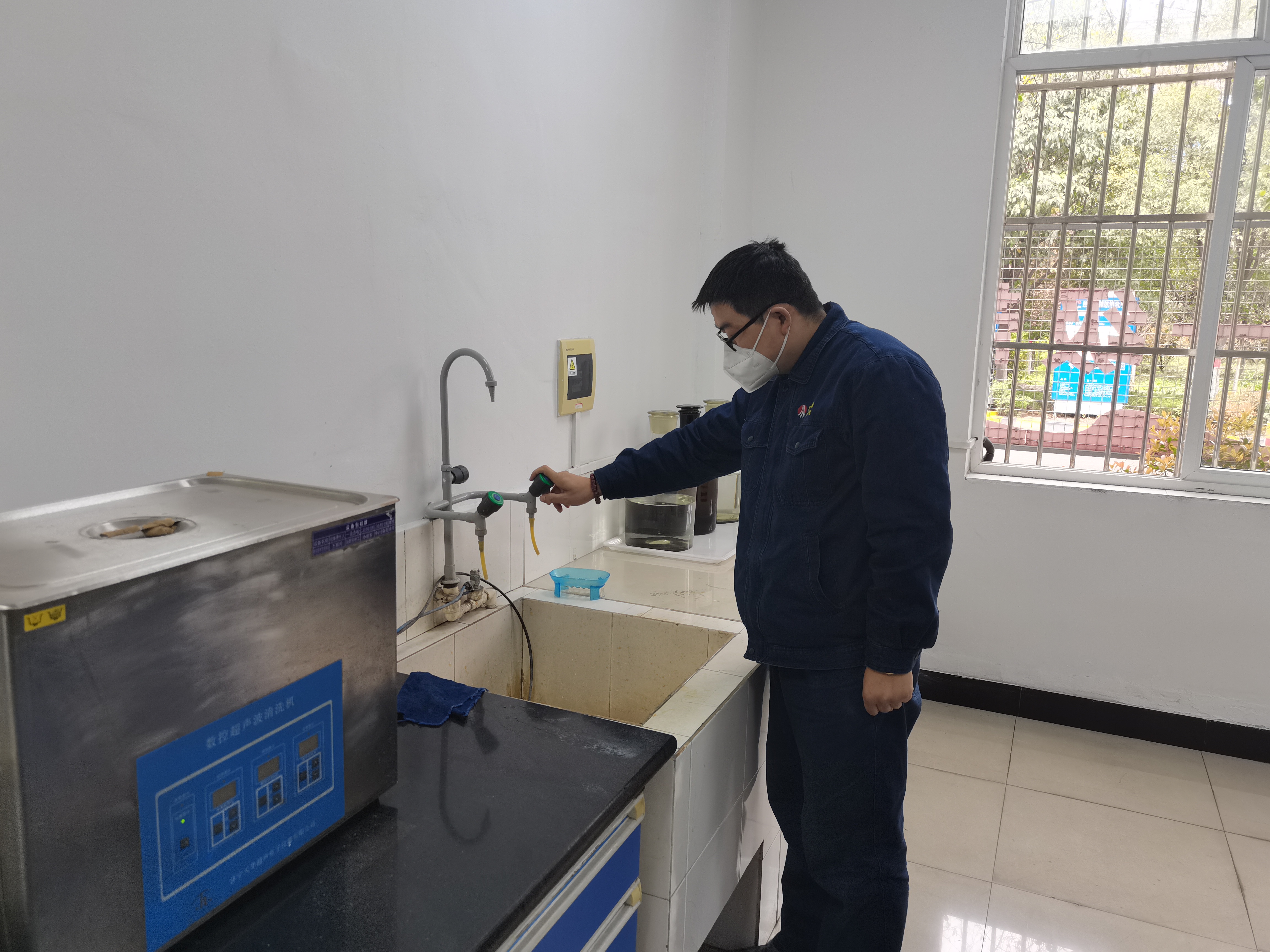 细算“一分钱”，过好“紧日子”