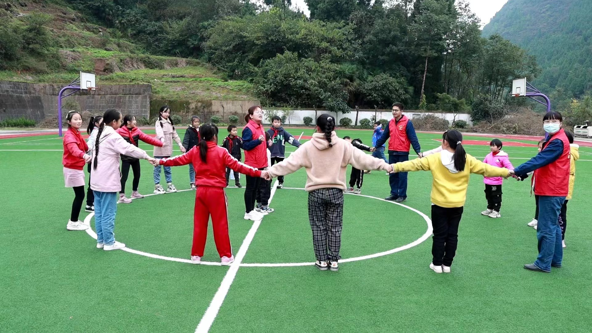 在奋斗中绽放最美芳华 在奋斗中绽放最美芳华