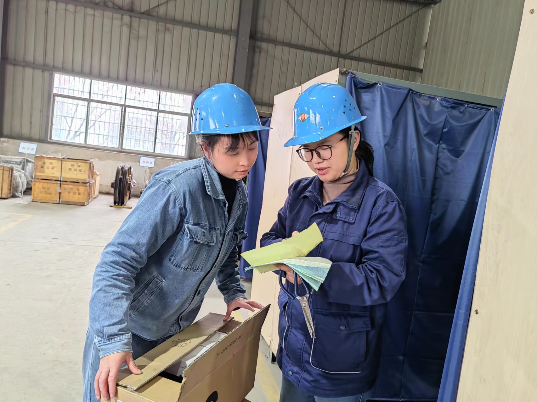 沐浴春光，库房里盛开了别样的“花”