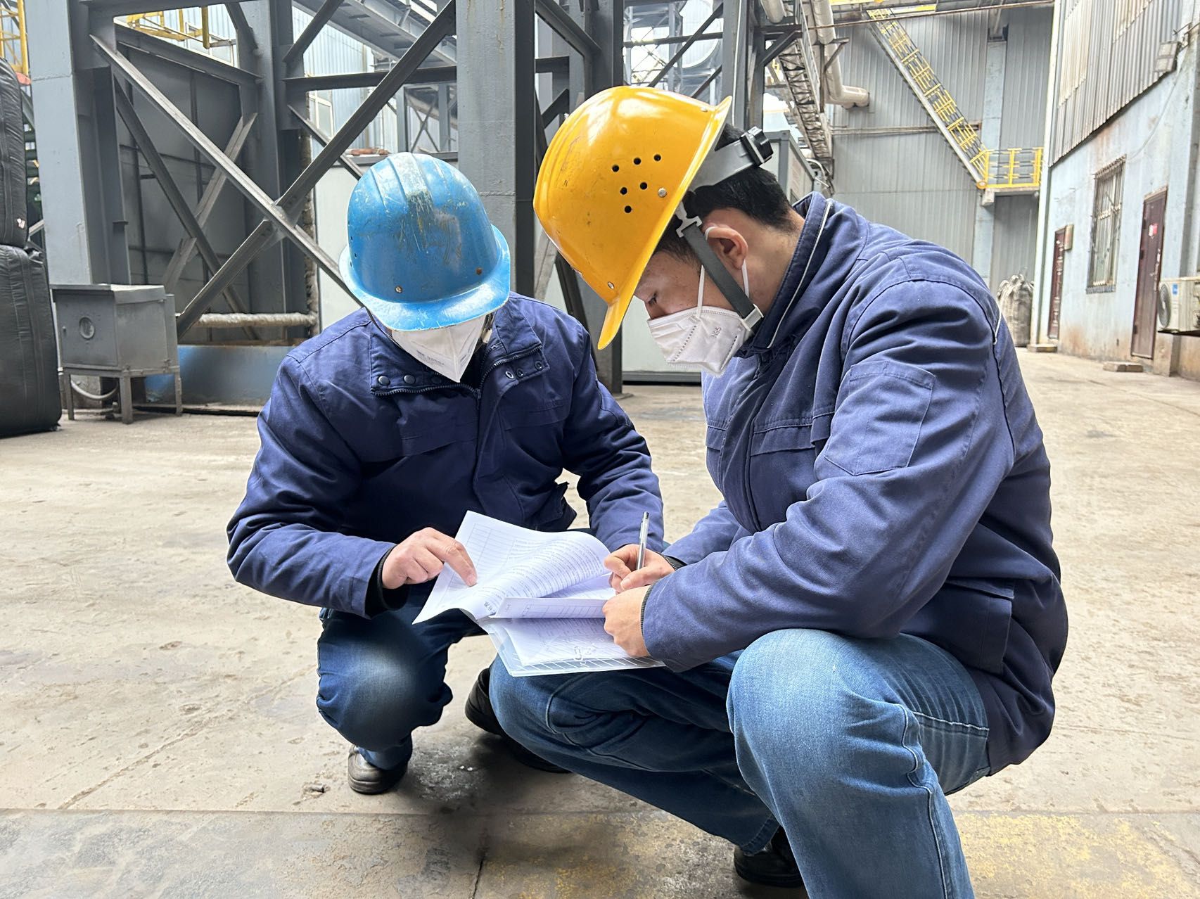 吹起春耕号，擂响奋进鼓