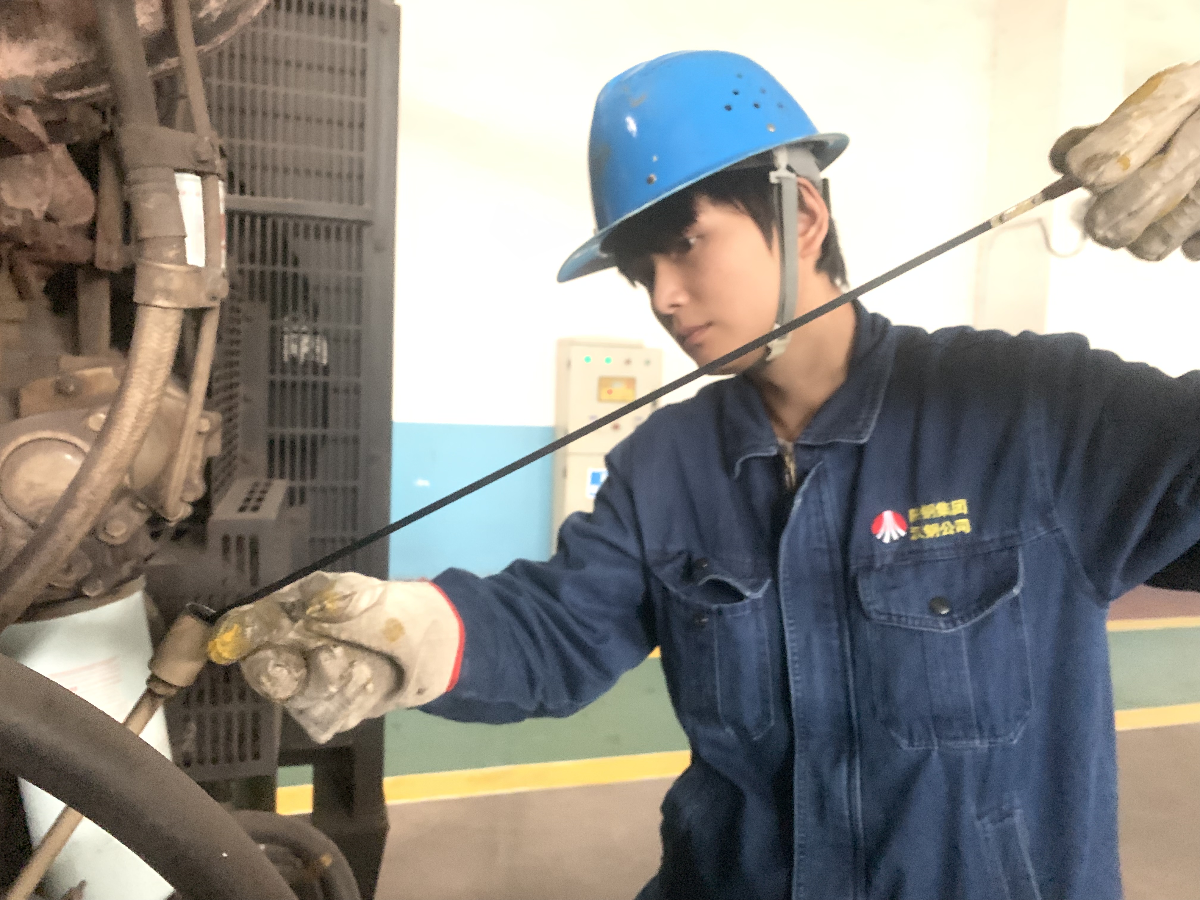 钢城昂首追梦 一线磨砺青春 钢城昂首追梦 一线磨砺青春