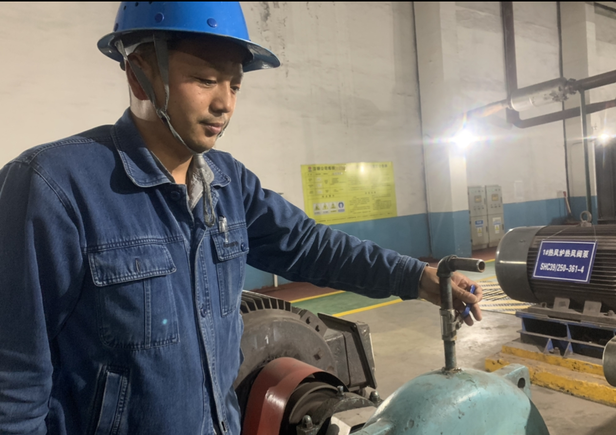 从“追光者”到“闪光者”是他们的最美模样 从“追光者”到“闪光者”是他们的最美模样