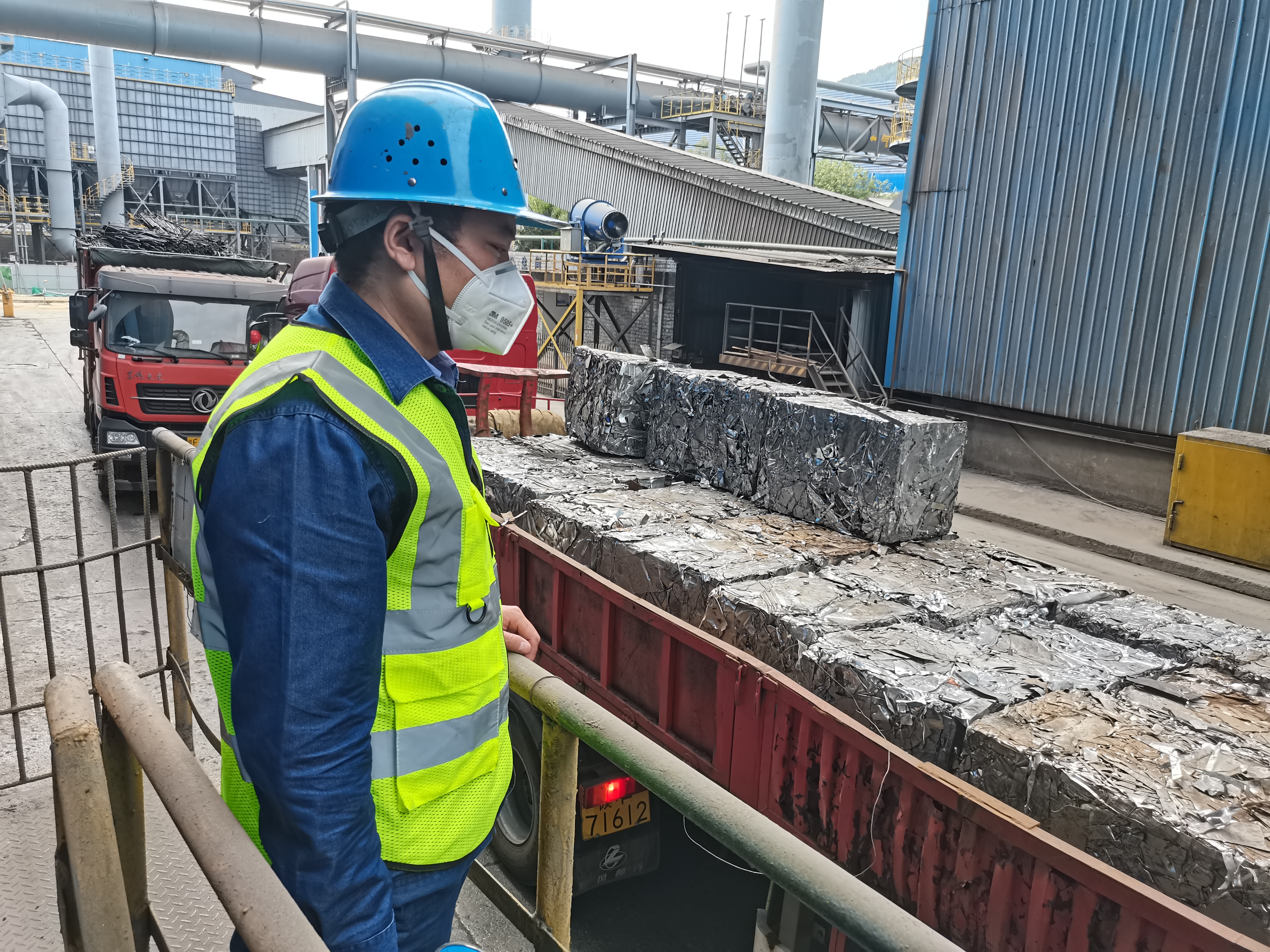 看，炼钢人“安全算法”破解“降本密码”