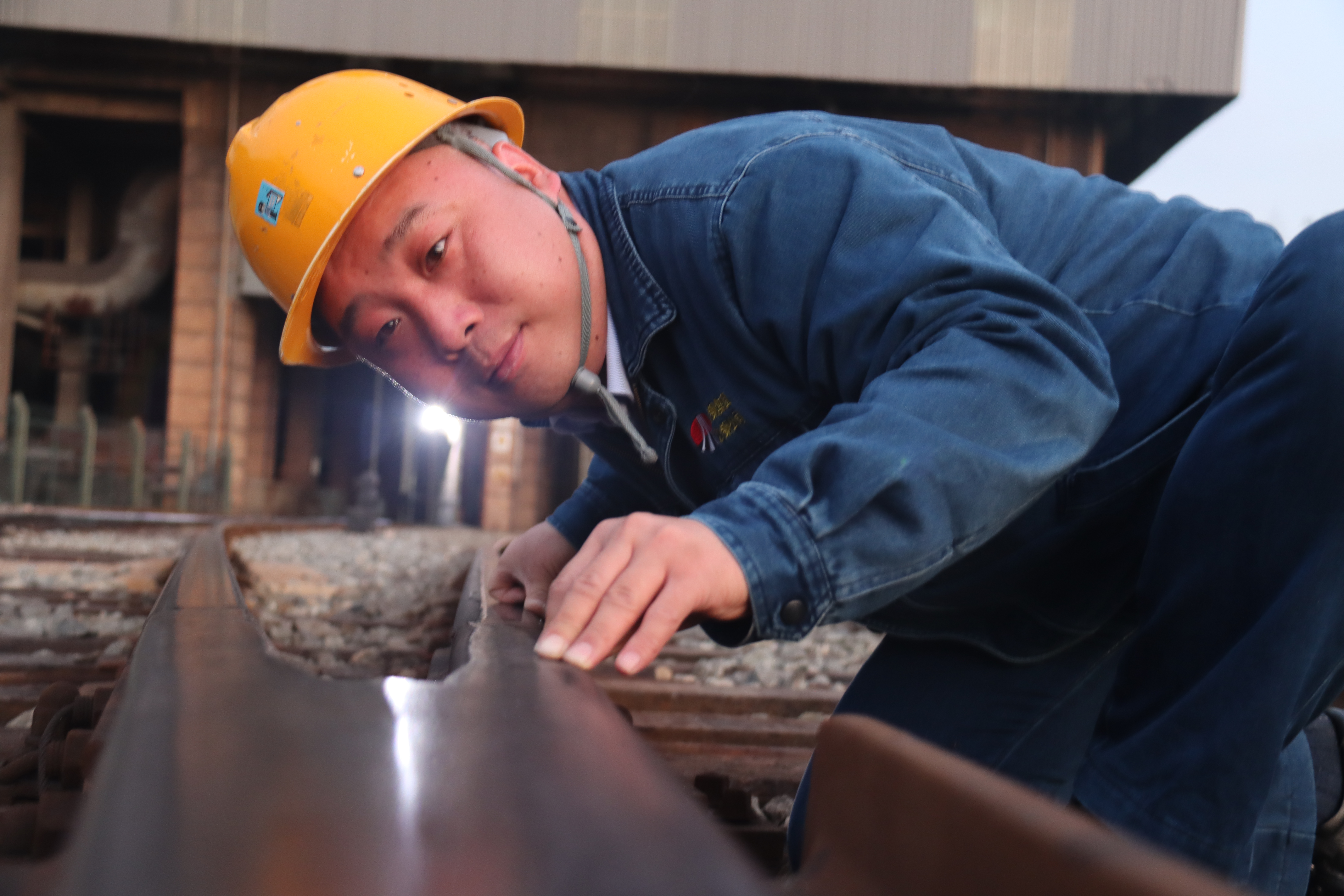 这个五一，钢铁人奋斗不止