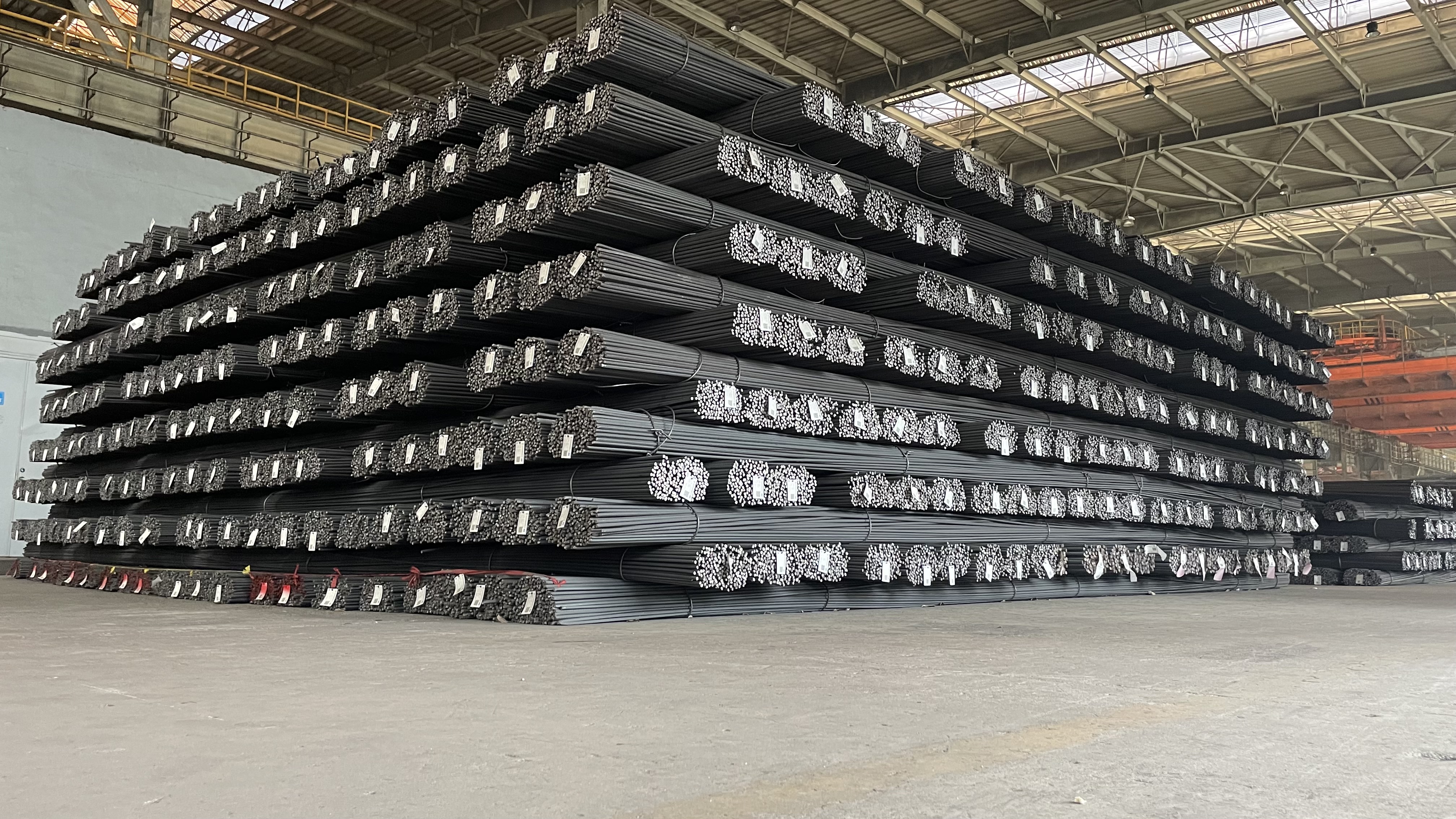 拼、抢、攻  轧钢厂提质增效劲更足