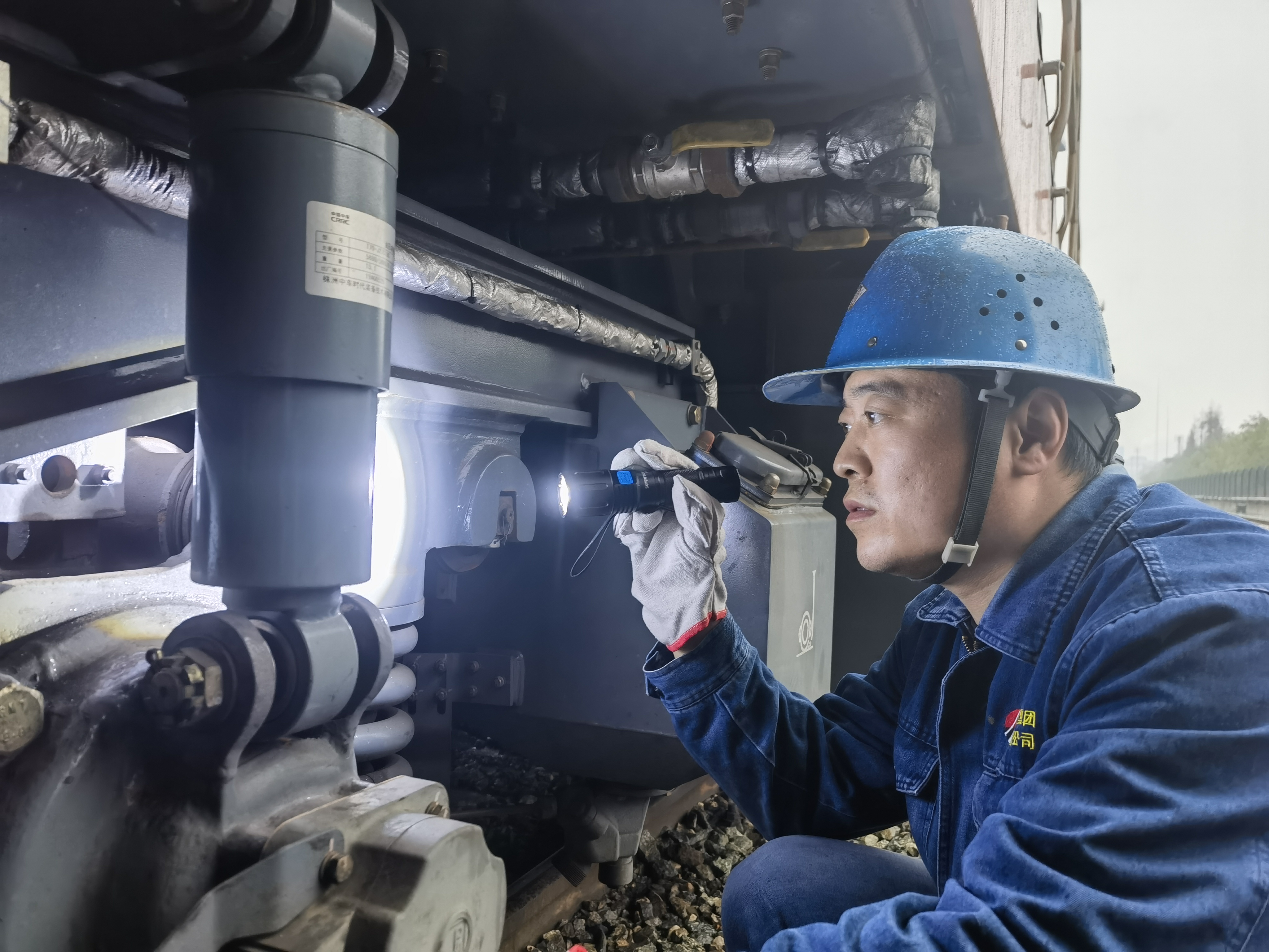 “挖呀挖呀挖~”这个攻关小组申请出战