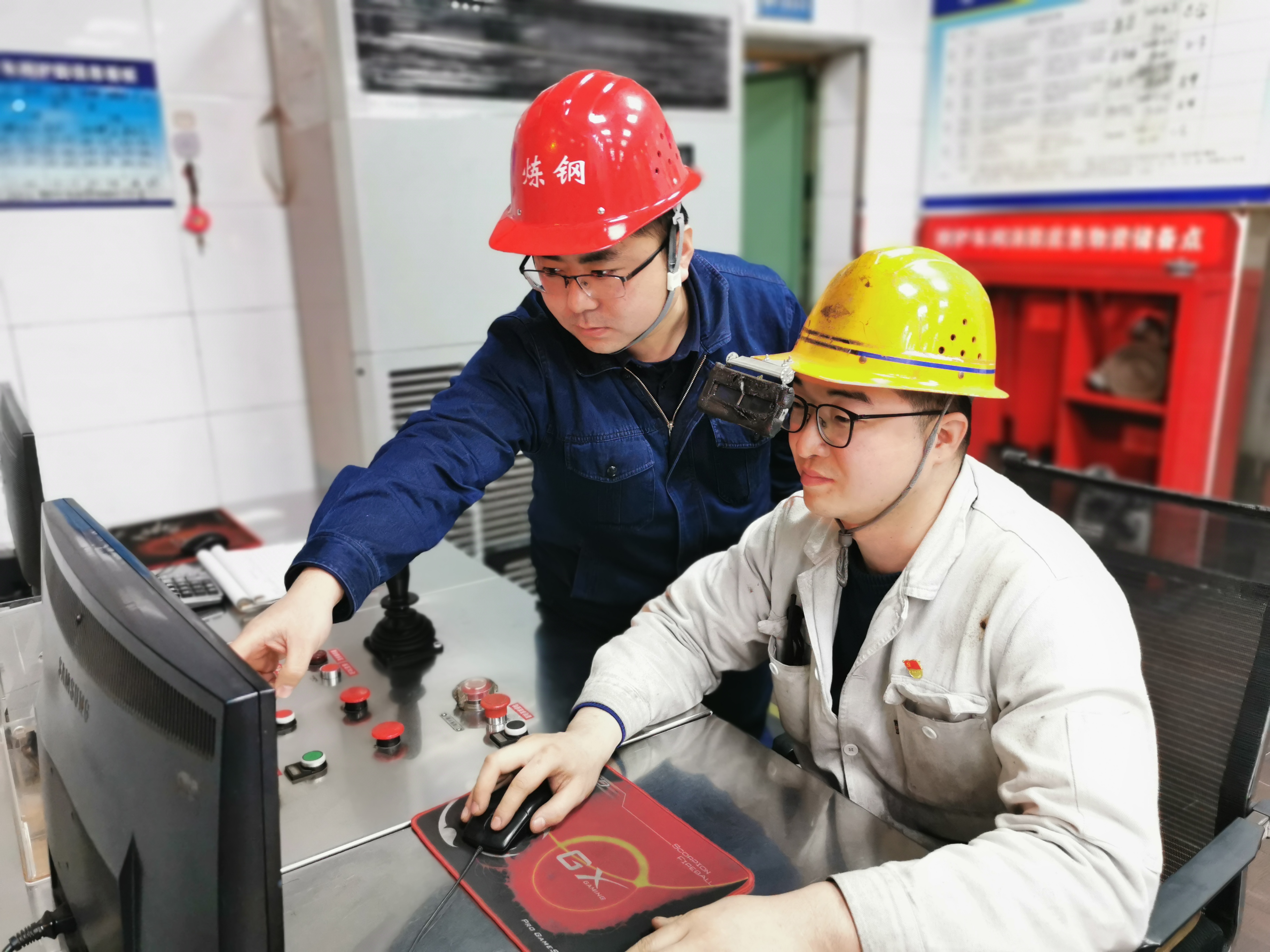 深挖“党建+” 开出“效益花” 深挖“党建+” 开出“效益花”