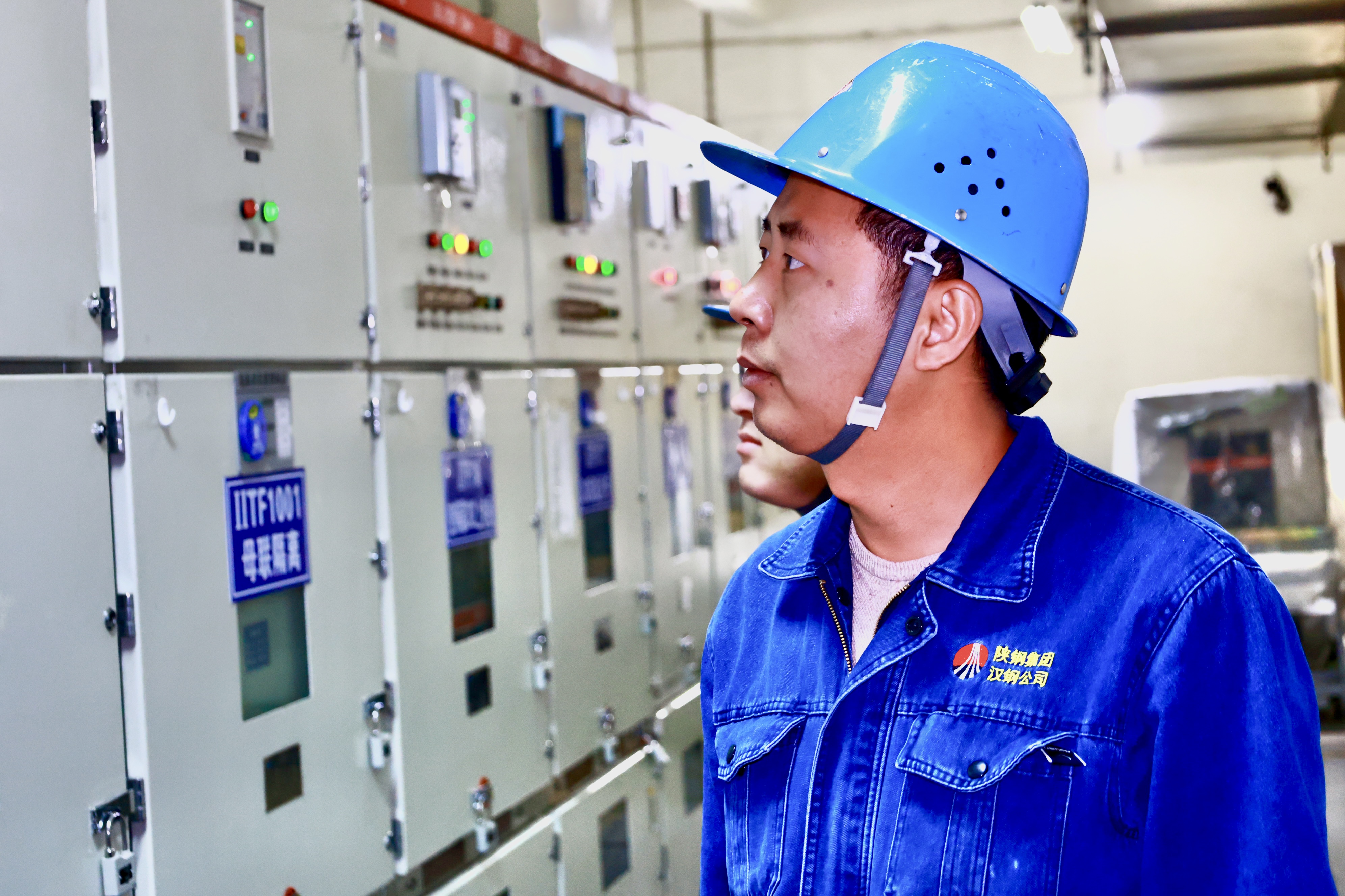 “技术能手”冯明义的奋斗日记 “技术能手”冯明义的奋斗日记