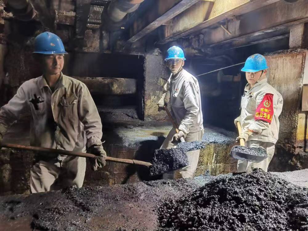 用奋斗的姿态画出检修最美“敬业福” 用奋斗的姿态画出检修最美“敬业福”