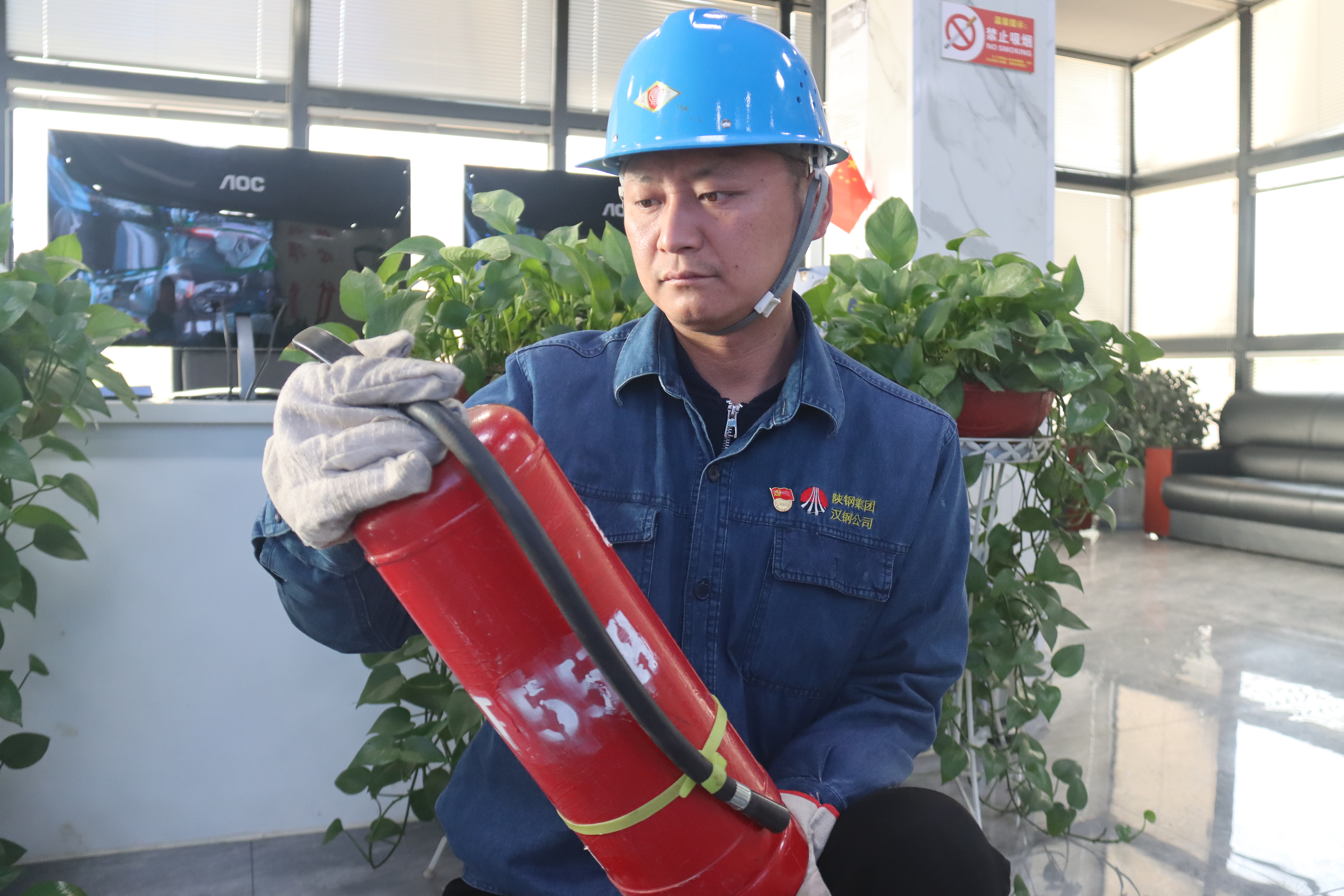 以“点线面”构建安全“防护网”