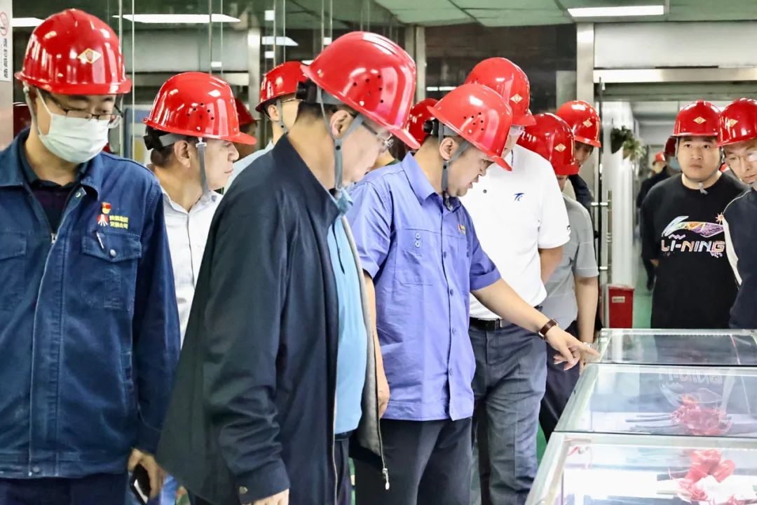 宝鸡钛业协会一行到公司调研座谈 宝鸡钛业协会一行到公司调研座谈