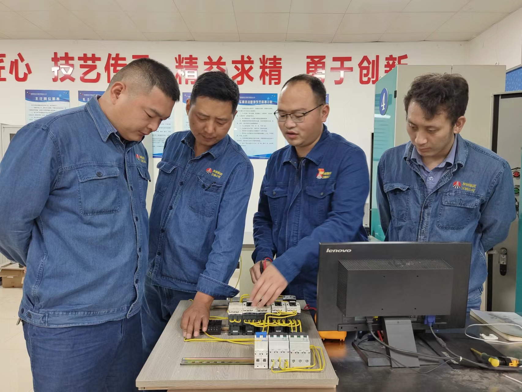 此处无声胜有声!让人才之花竞相绽放 此处无声胜有声!让人才之花竞相绽放