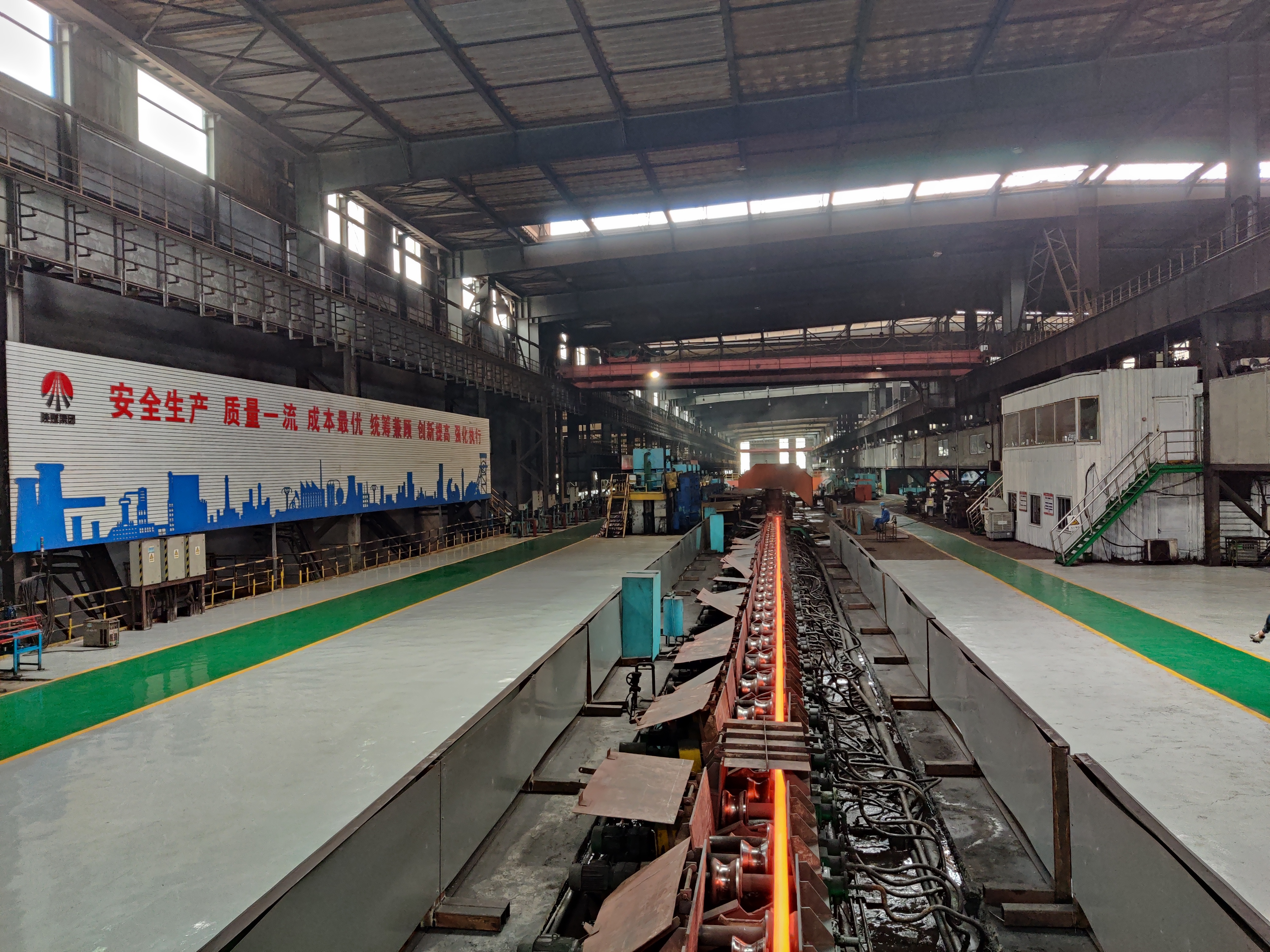 “革”出成绩   轧钢厂尽显降本“硬核力量”