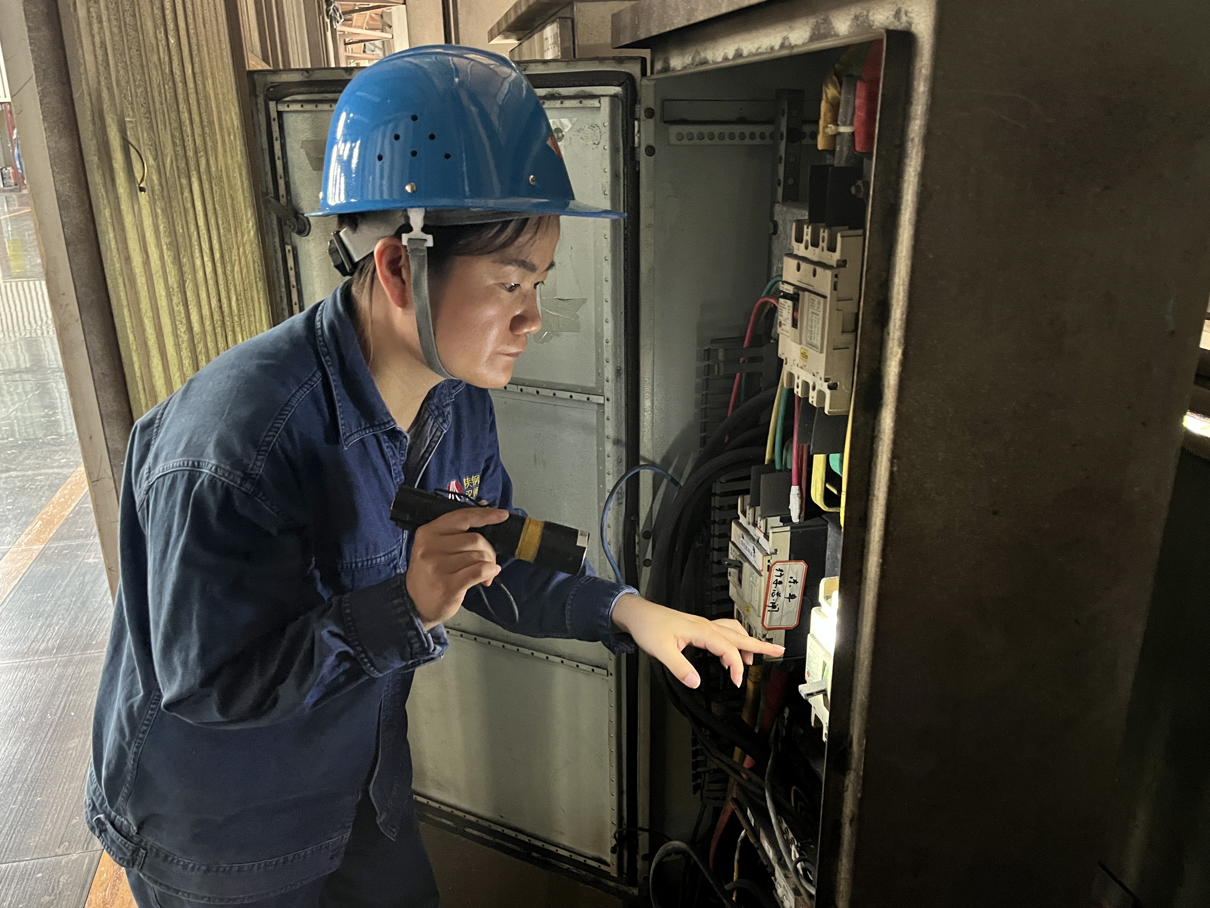 飞舞的空姐——藏在时光中的努力，总会悄然绽放