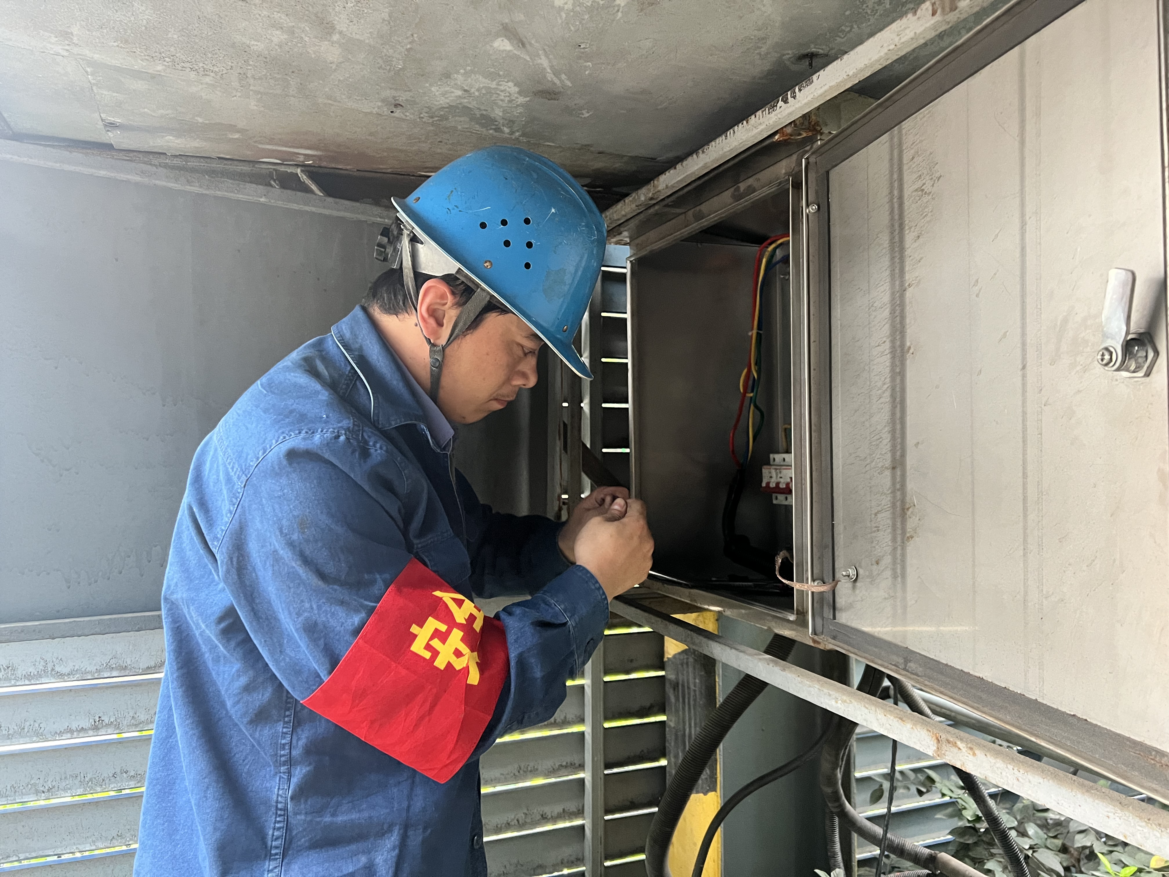 “安全生产月”里的“安全事” “安全生产月”里的“安全事”