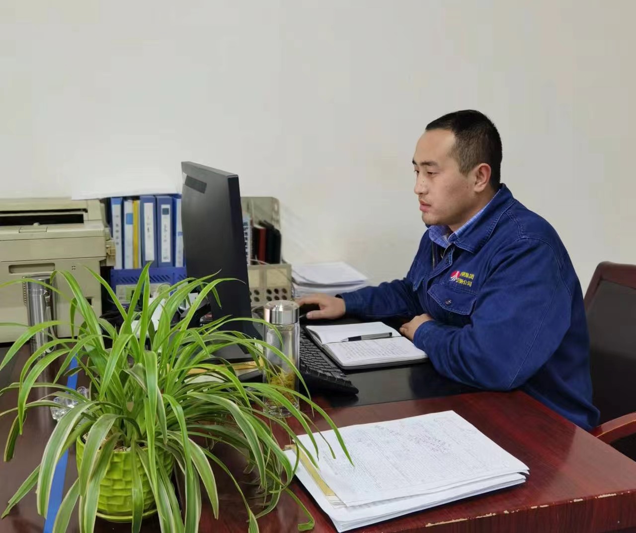 瞧瞧这位百炼成钢的创新能手 瞧瞧这位百炼成钢的创新能手