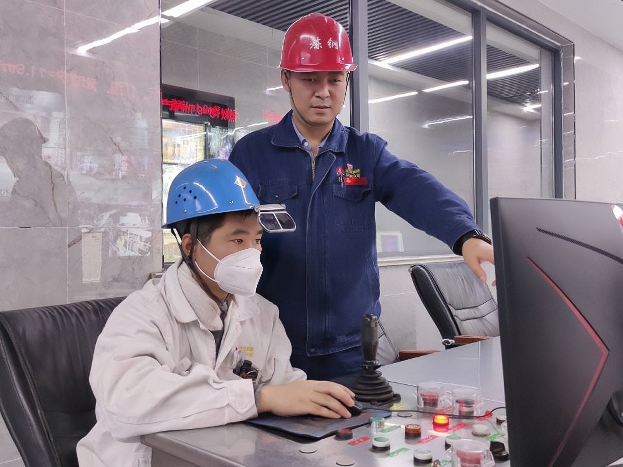 别样“七一” 他们用奋斗向党的生日献礼