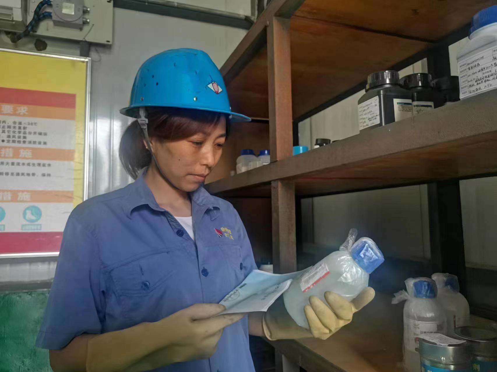 “浴暑”奋战，尽展巾帼“她”力量