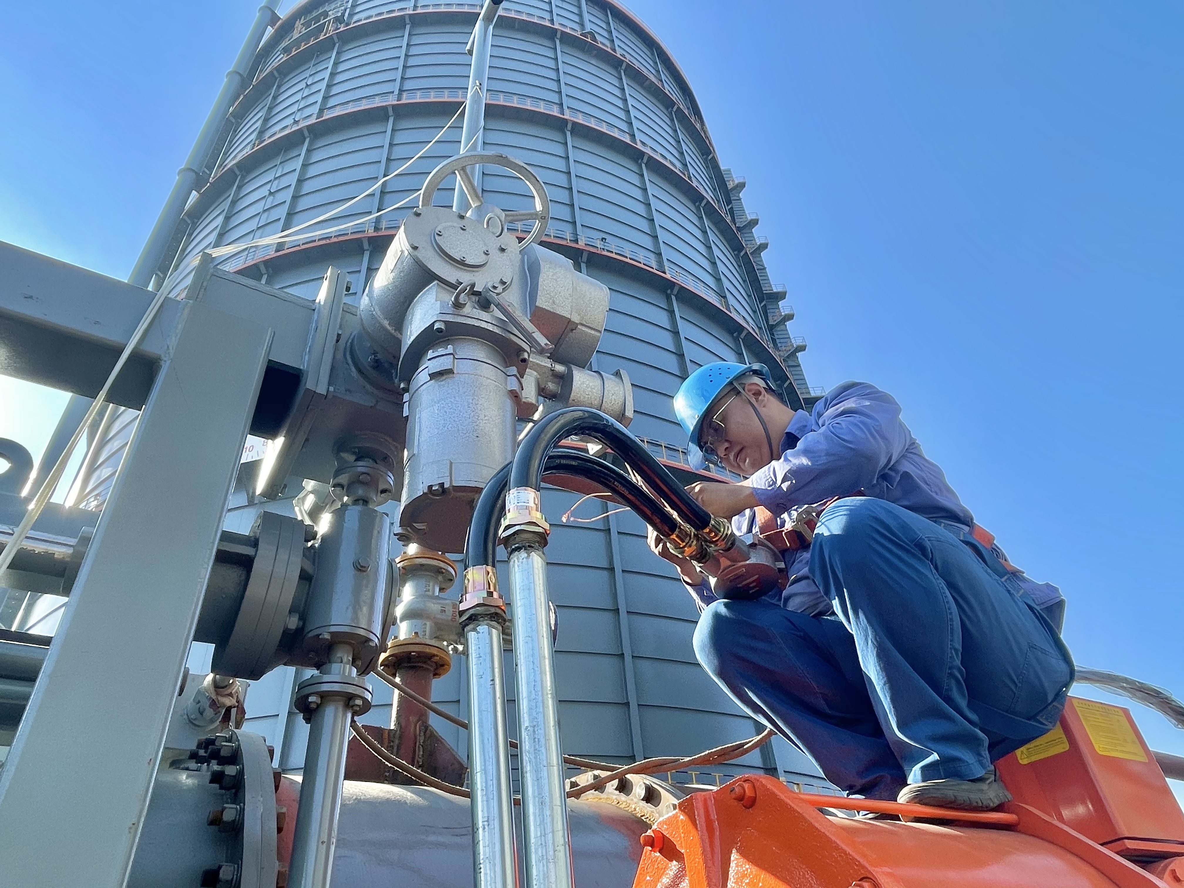 汇聚党建力量 助推项目建设步入“快车道” 汇聚党建力量 助推项目建设步入“快车道”