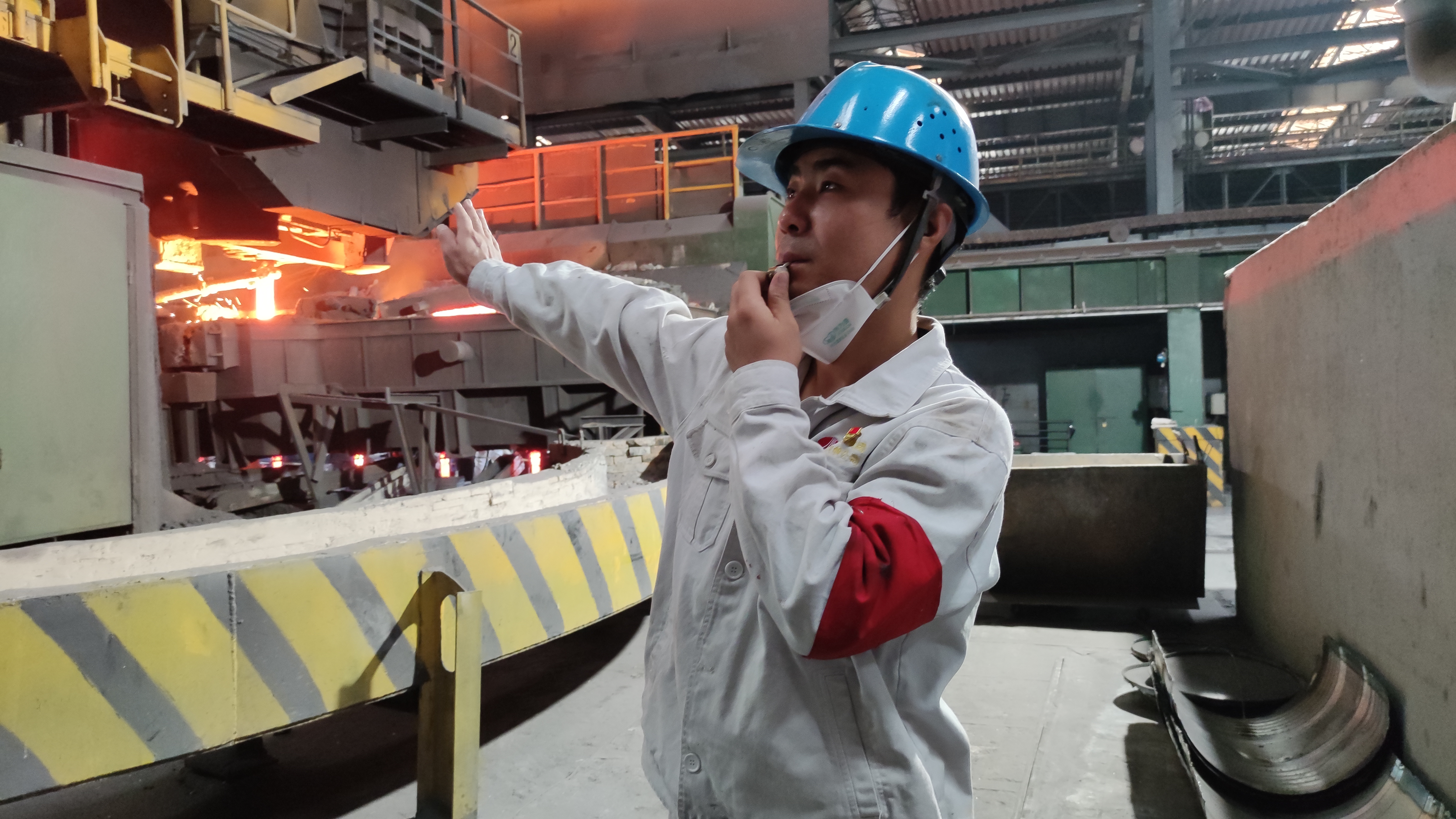 号角催征启新航  踔厉奋发续新征