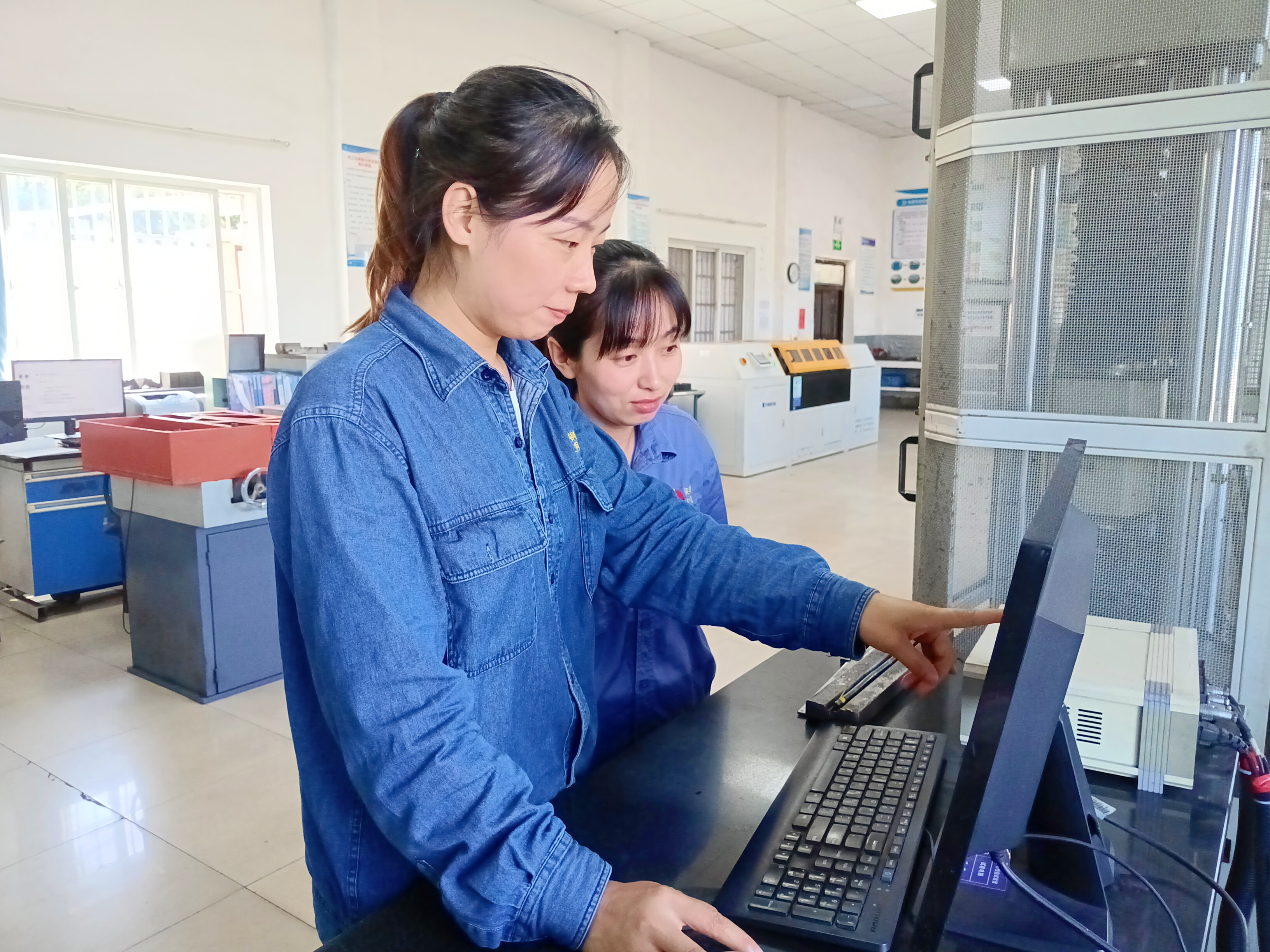 锲而不舍，终为赢家 ——记汉钢公司第十三届分析工、性能试验工技术比武 “技术状元”李莉