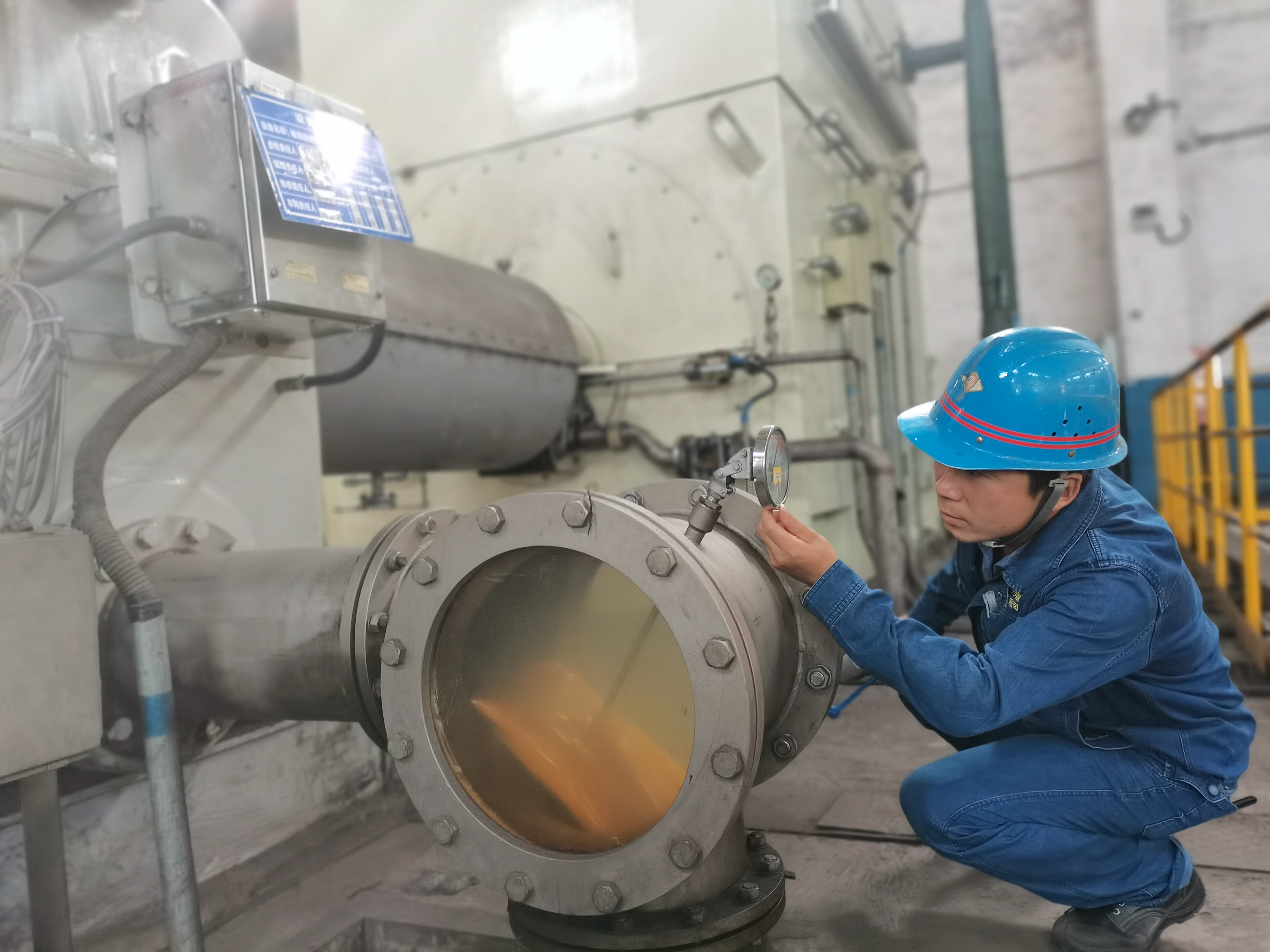 热浪来袭，他们直面“烤”验不服暑