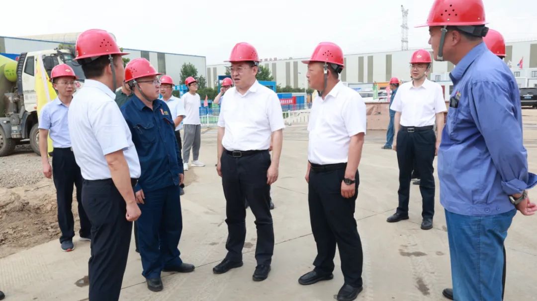 汉中市委副书记、常务副市长张启东到公司调研中厚板项目