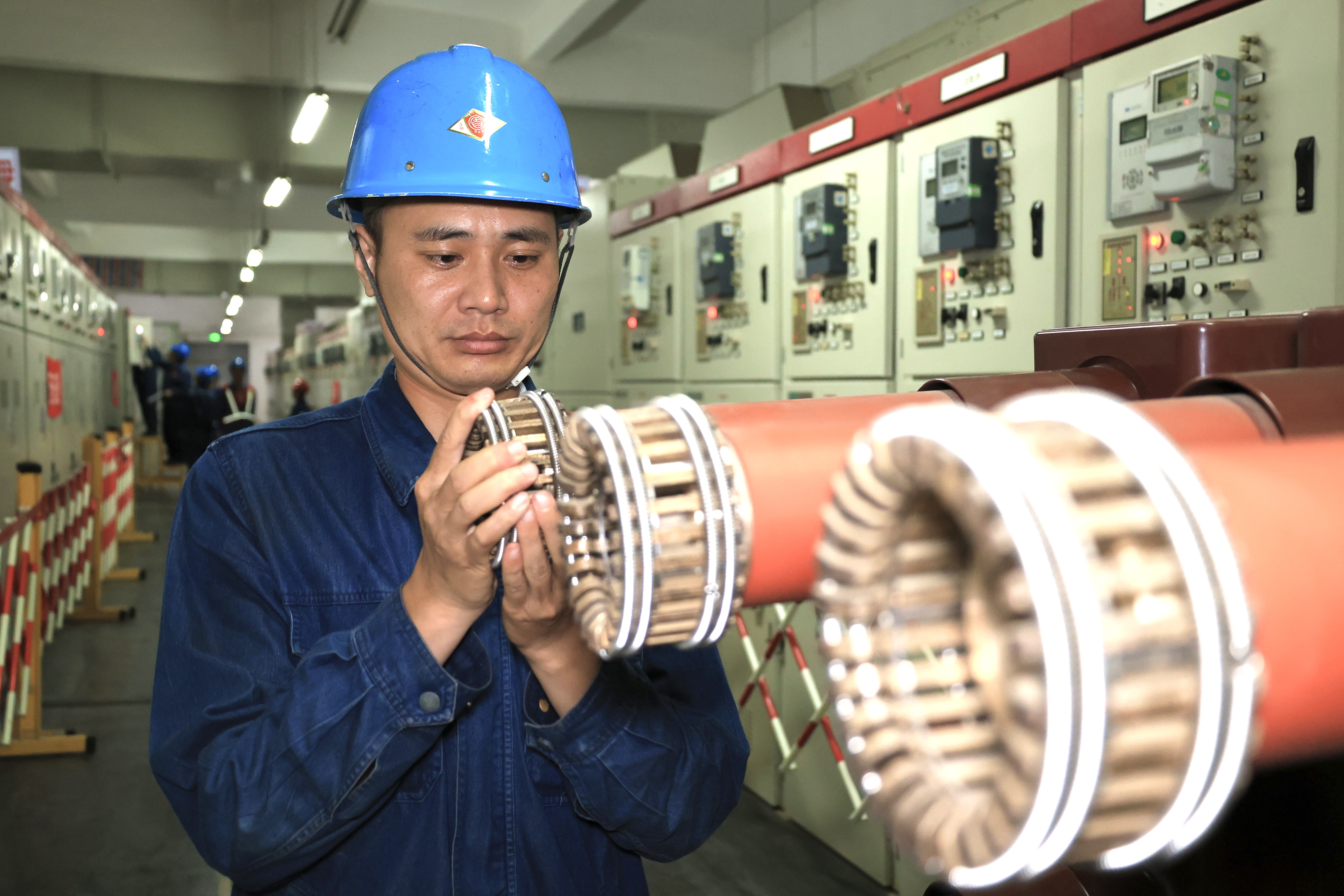 与烈日较量 他们这样布“暑” 与烈日较量 他们这样布“暑”