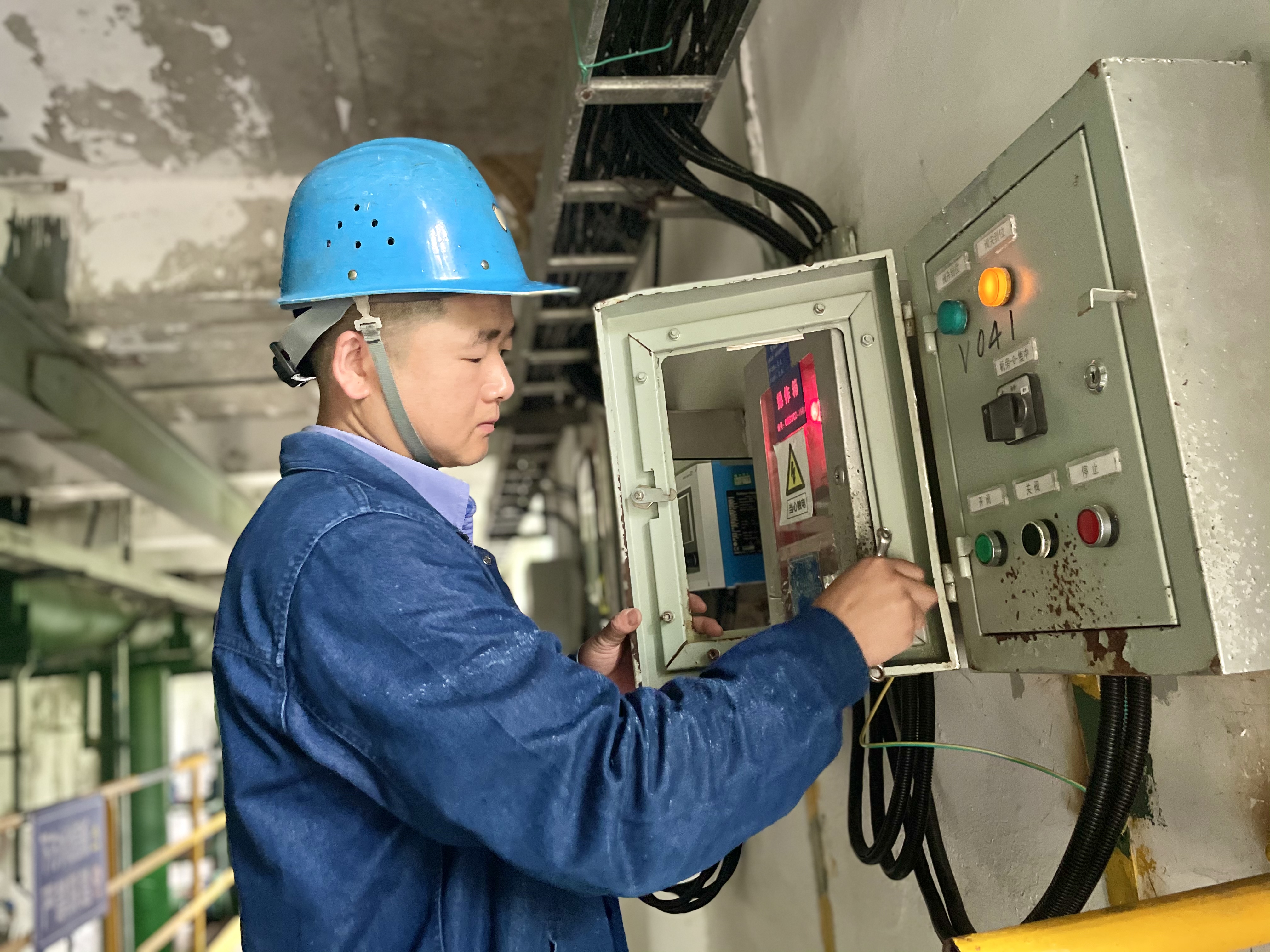 与烈日较量 他们这样布“暑” 与烈日较量 他们这样布“暑”