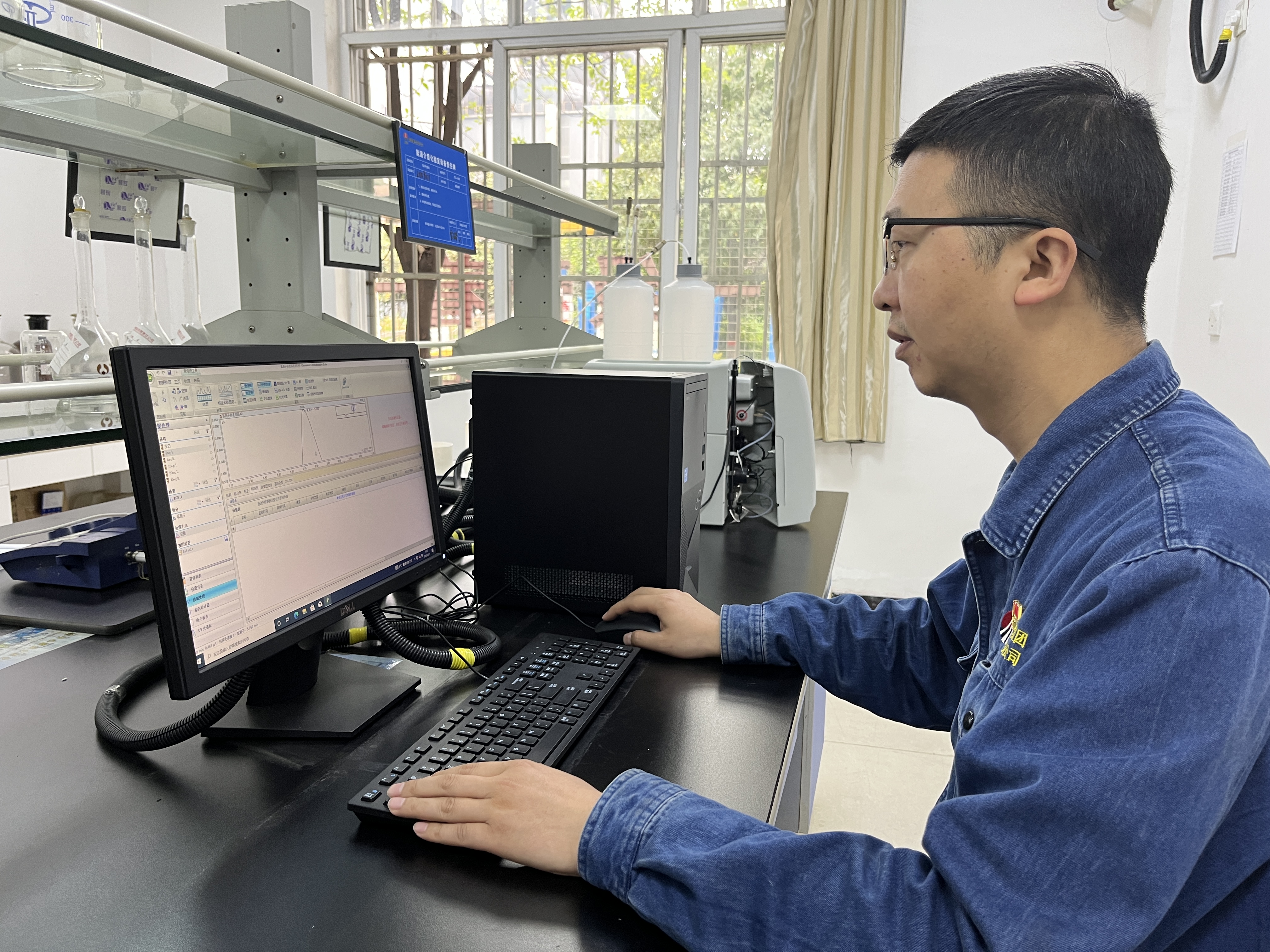 用平凡造就不凡,他一点也不“贾” 用平凡造就不凡,他一点也不“贾”