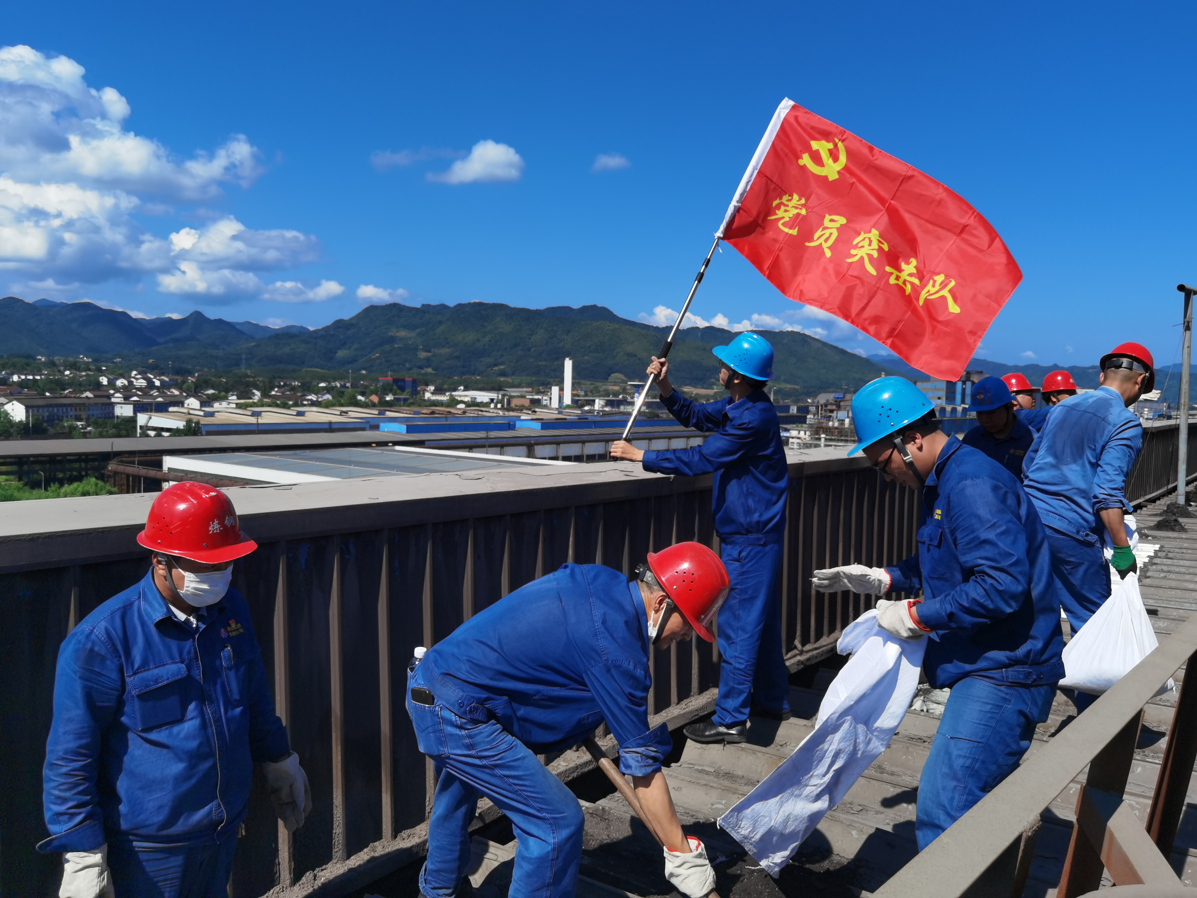 实干笃行,让高质量发展“一路生花” 实干笃行,让高质量发展“一路生花”