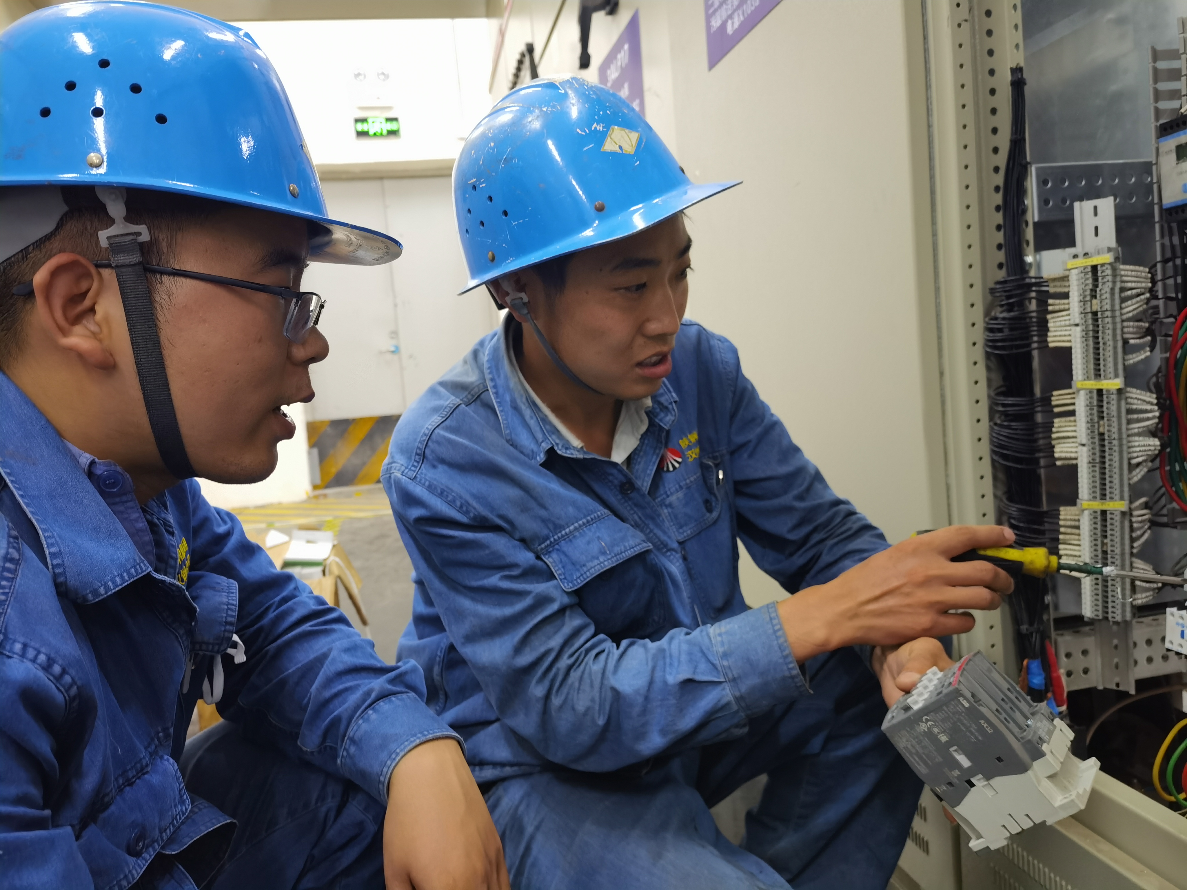 “师”情“话”意，薪火相传