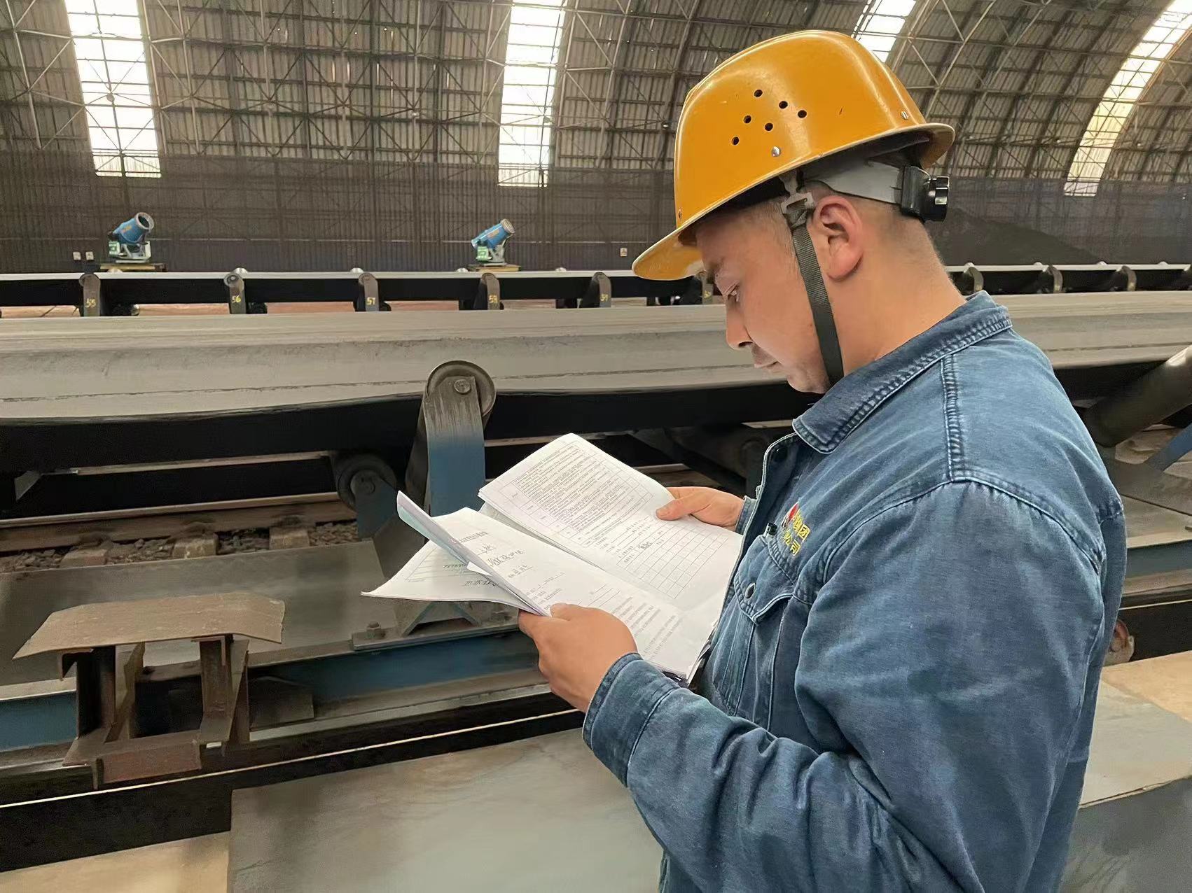 行走在一线的带头“达人” 行走在一线的带头“达人”