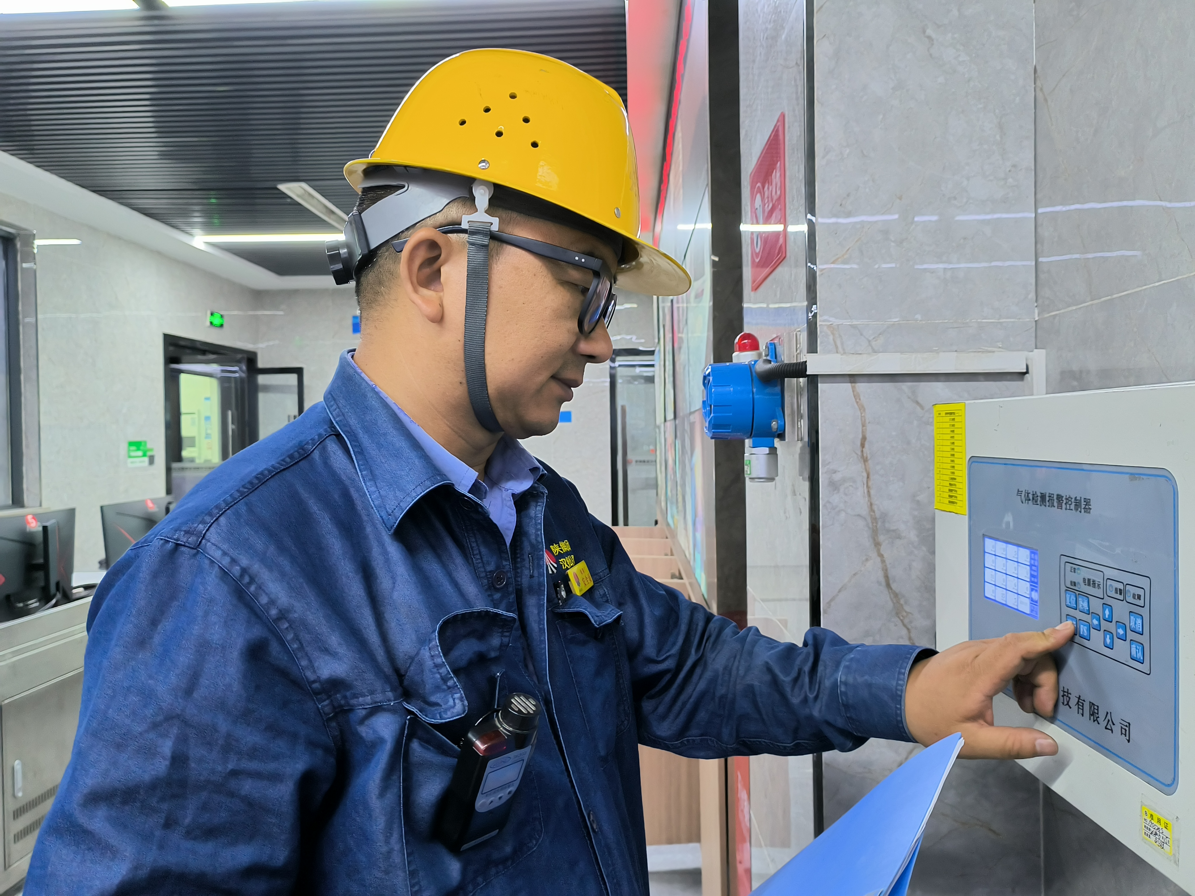 紧盯安全“红线” 握牢发展“长线”