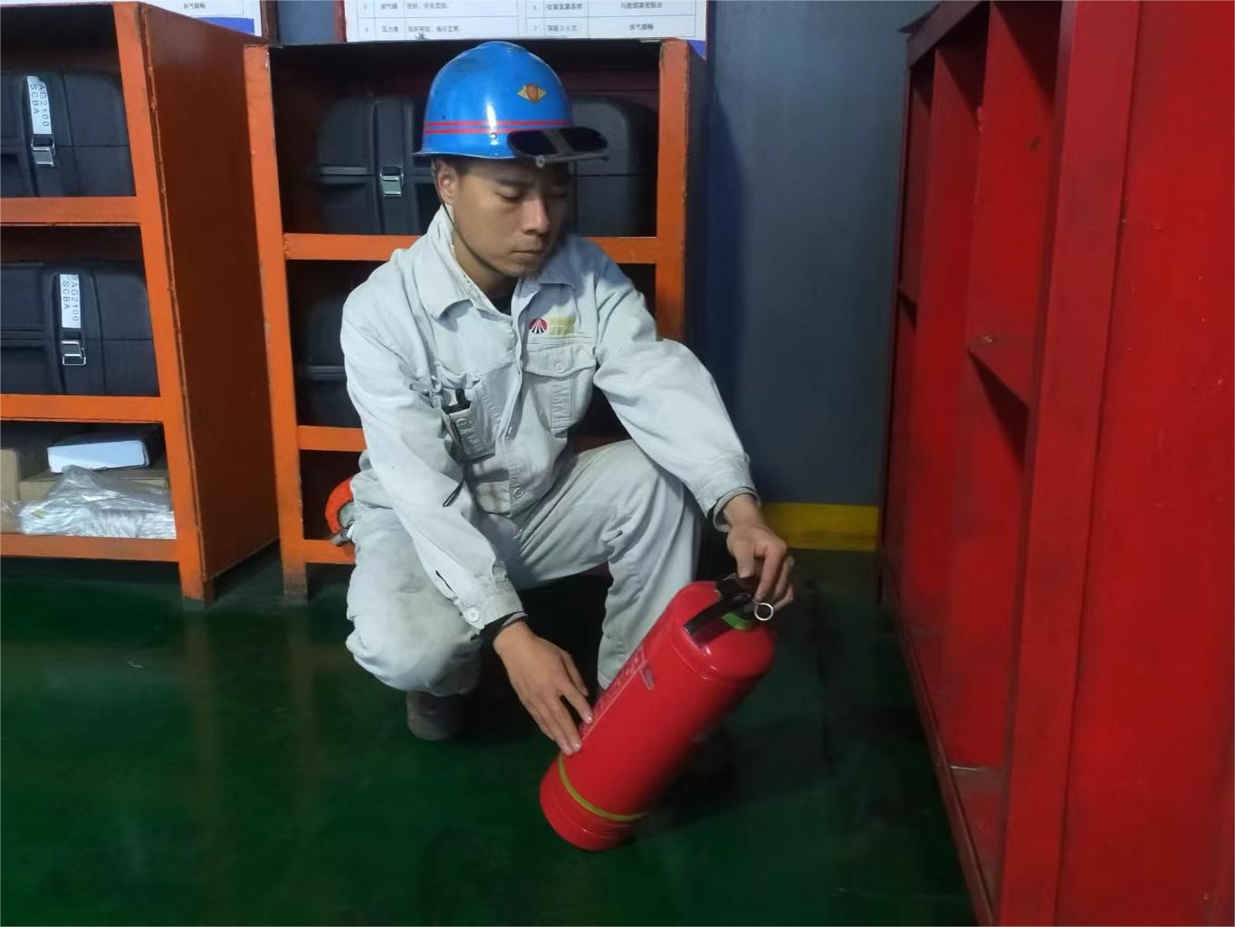 他的18年,是一部追梦奋斗史 他的18年,是一部追梦奋斗史