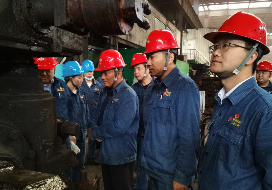 吉晓龙带队开展节中检查 吉晓龙带队开展节中检查