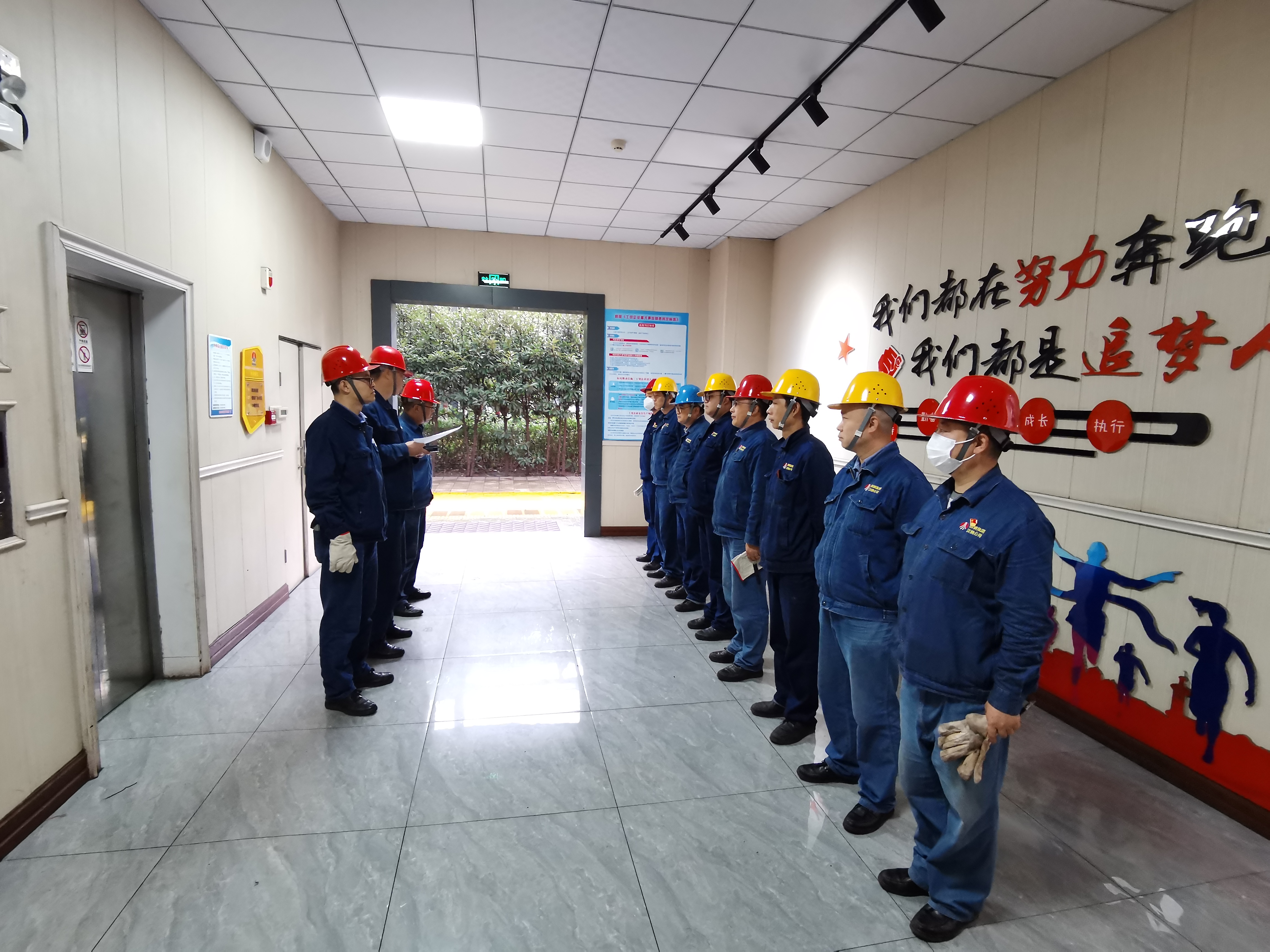 发挥“党建＋”作用，筑牢生产“防护网”