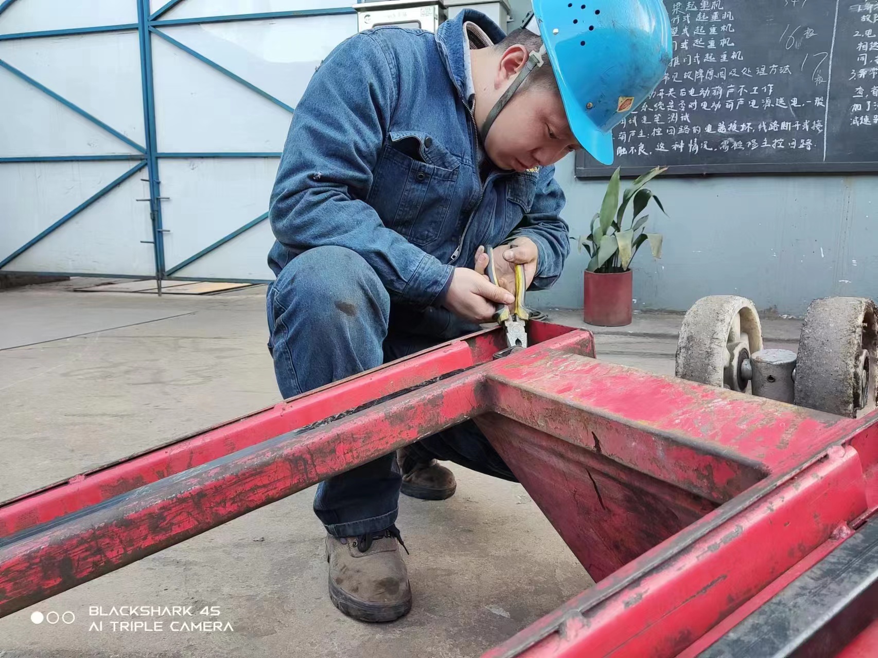 瞄准“降本靶心” 把稳节支增效